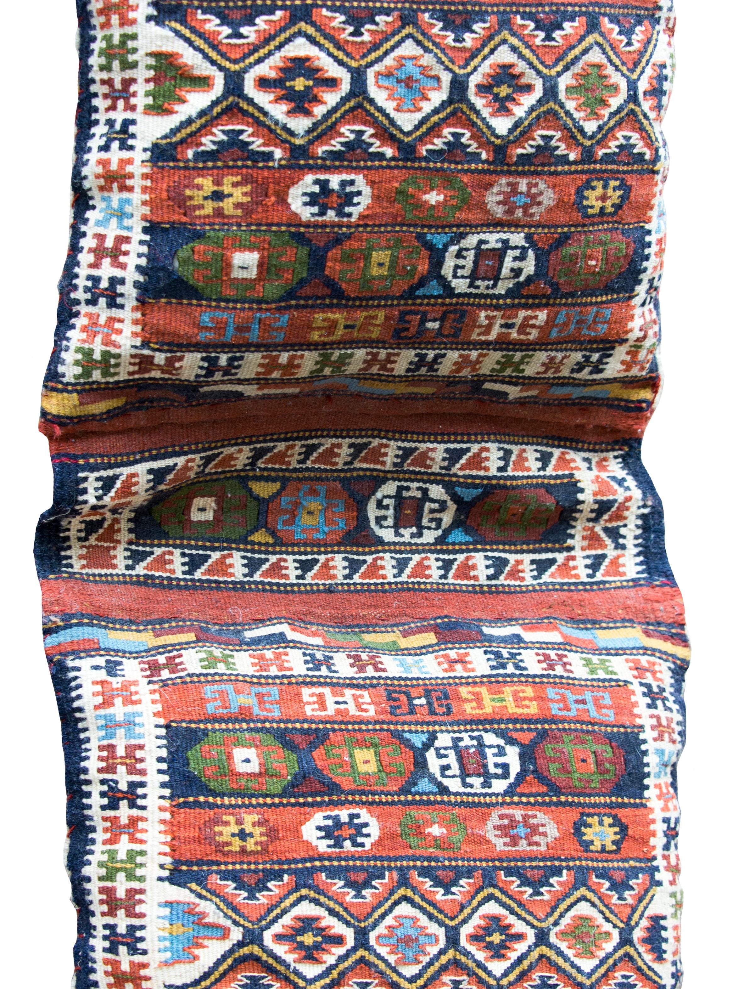 Vintage Persian Satteltasche Gesicht im Angebot 1
