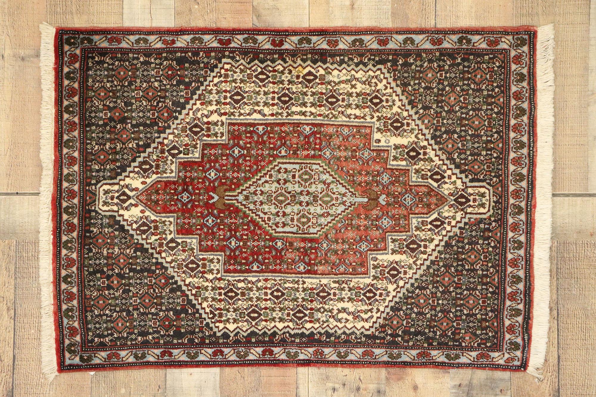 Vintage Persian Sanadaj Accent Rug, Kitchen, Foyer or Entry Rug In Good Condition For Sale In Dallas, TX