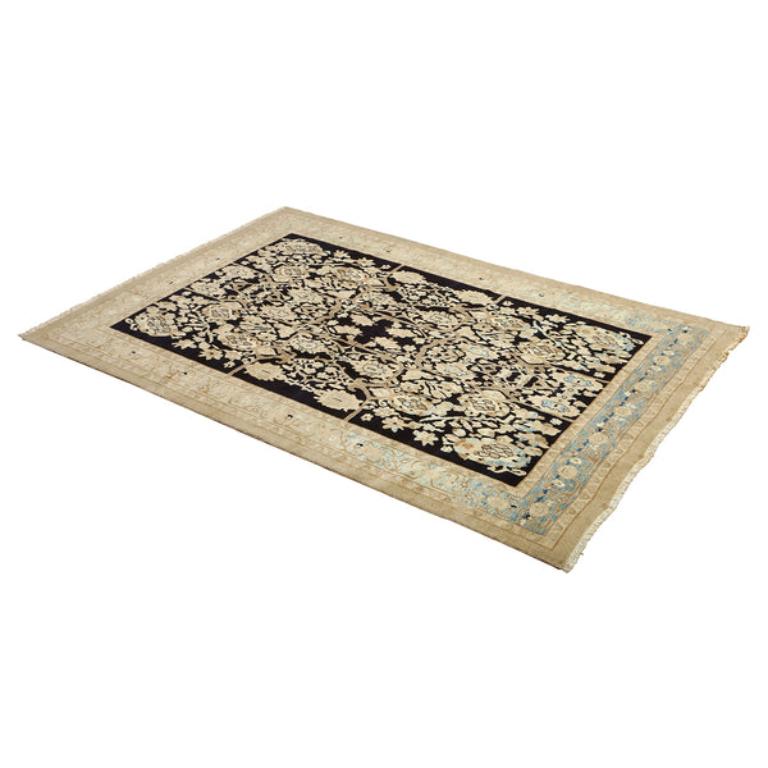 Vintage Persian Sarab Rug - Size: 10'7 X 7' In Good Condition For Sale In Los Angeles, CA
