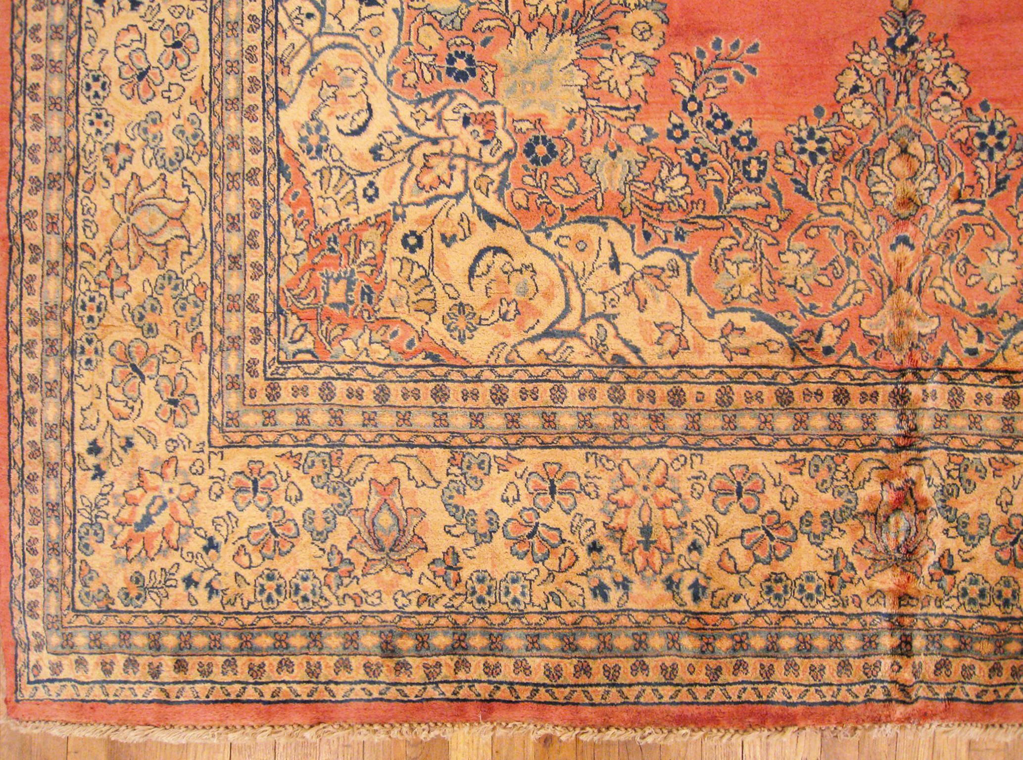 Vintage Persian Sarouk Oriental Rug, in Room Size, with Medallion, circa 1940 In Good Condition For Sale In New York, NY