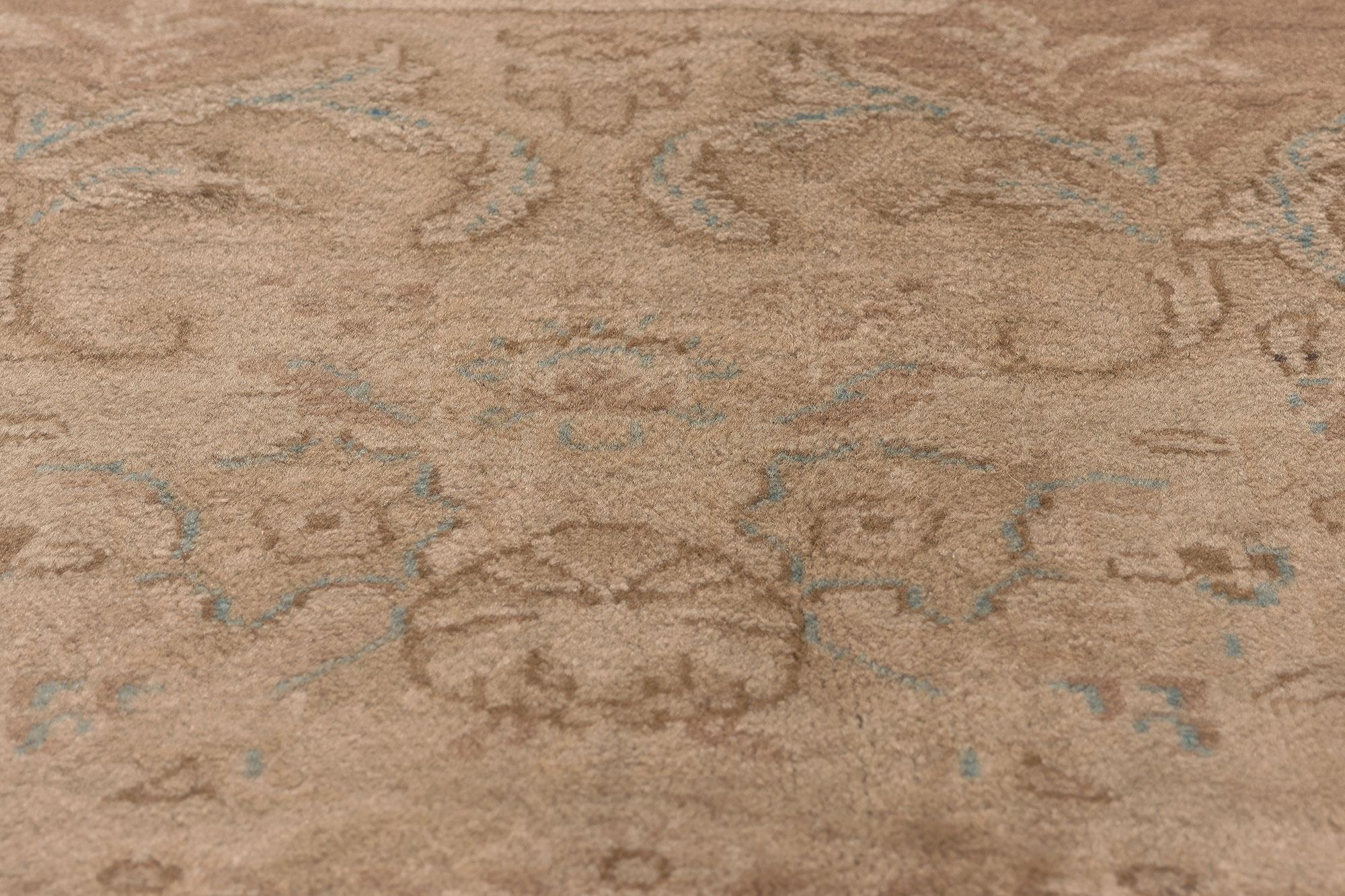 Vintage Persian Sarouk Rug, Earth-Tone Elegance Meets Soft and Subtle In Good Condition For Sale In Dallas, TX