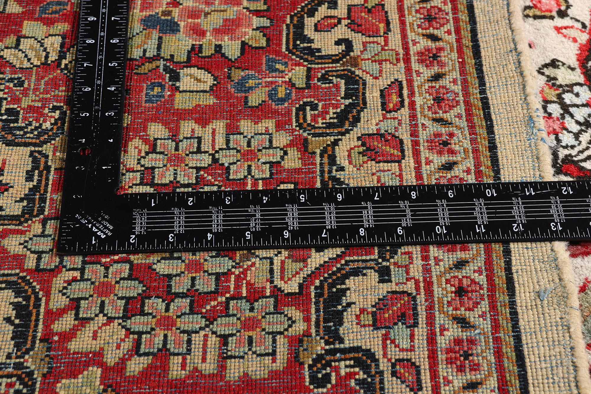 Tappeto persiano Sarouk vintage, l'eleganza neoclassica incontra il fascino del vecchio mondo in vendita 3