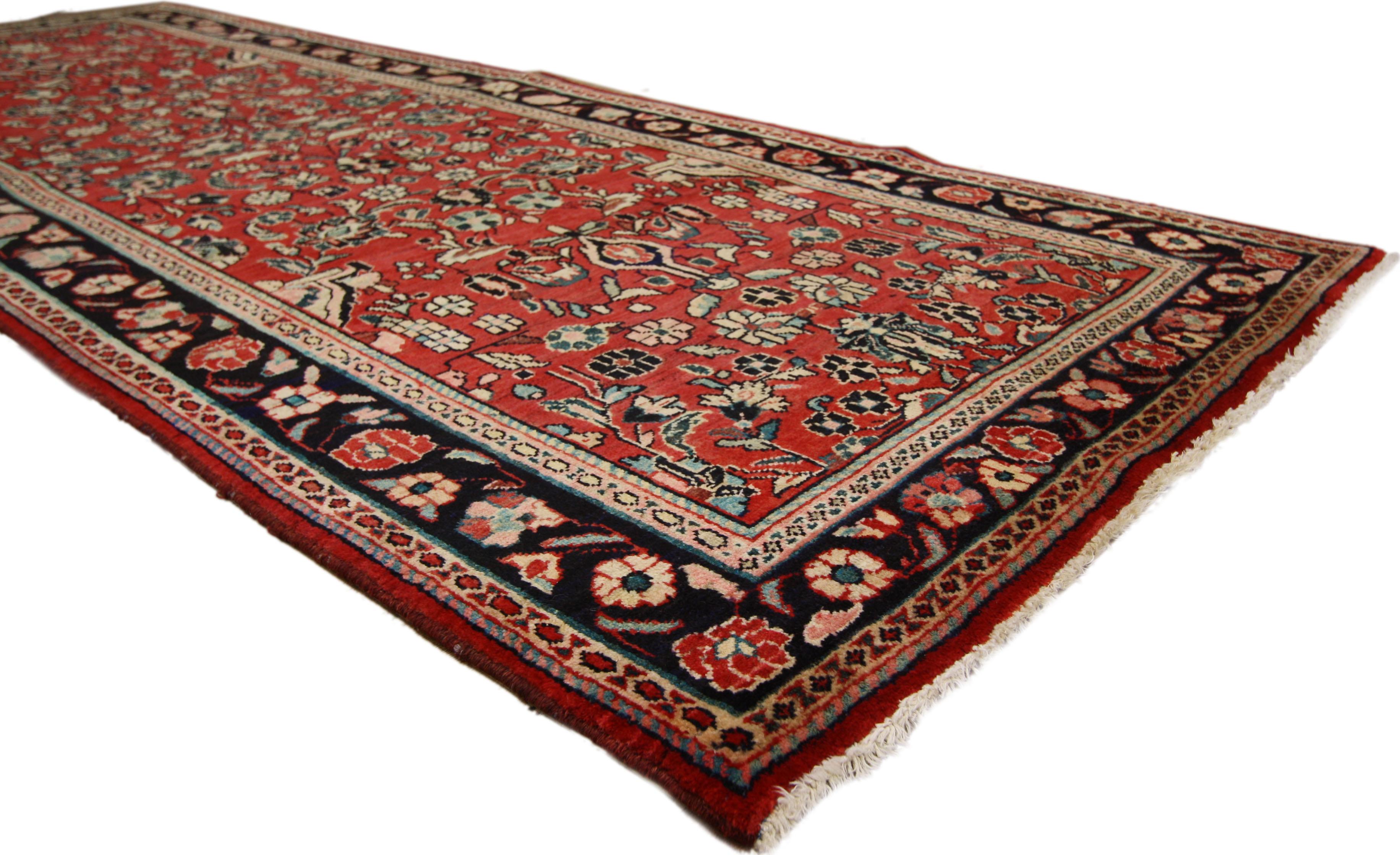 Vintage Persian Sarouk Runner with Traditional Style, Hallway Runner In Good Condition For Sale In Dallas, TX