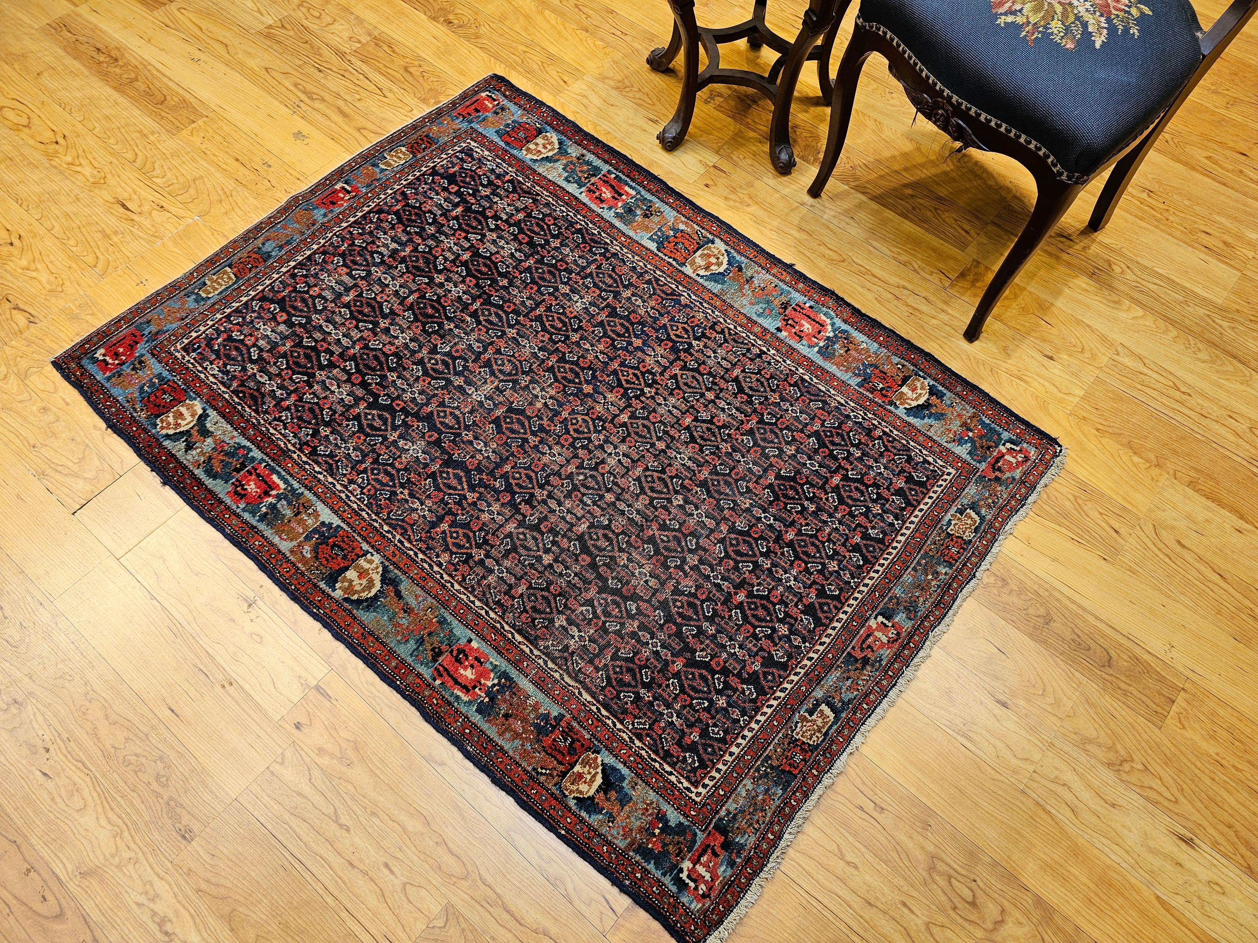 Tapis persan vintage Greene & Greene Greene en All-Over Design dans les tons marine, vert, bleu et rouge en vente 5