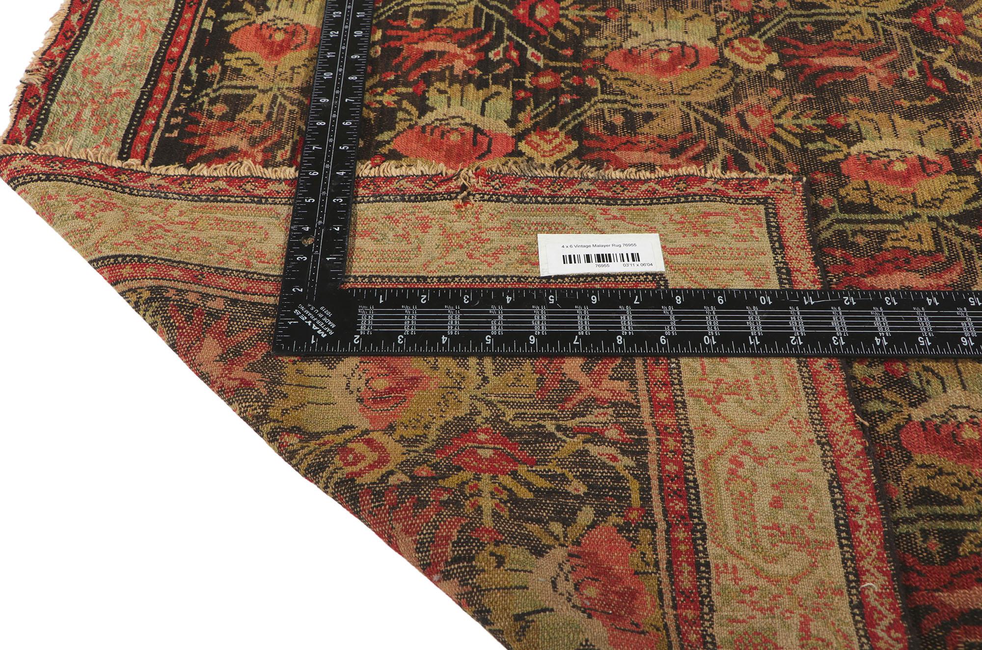 Wool Vintage Persian Senneh Rug with American Colonial Style For Sale