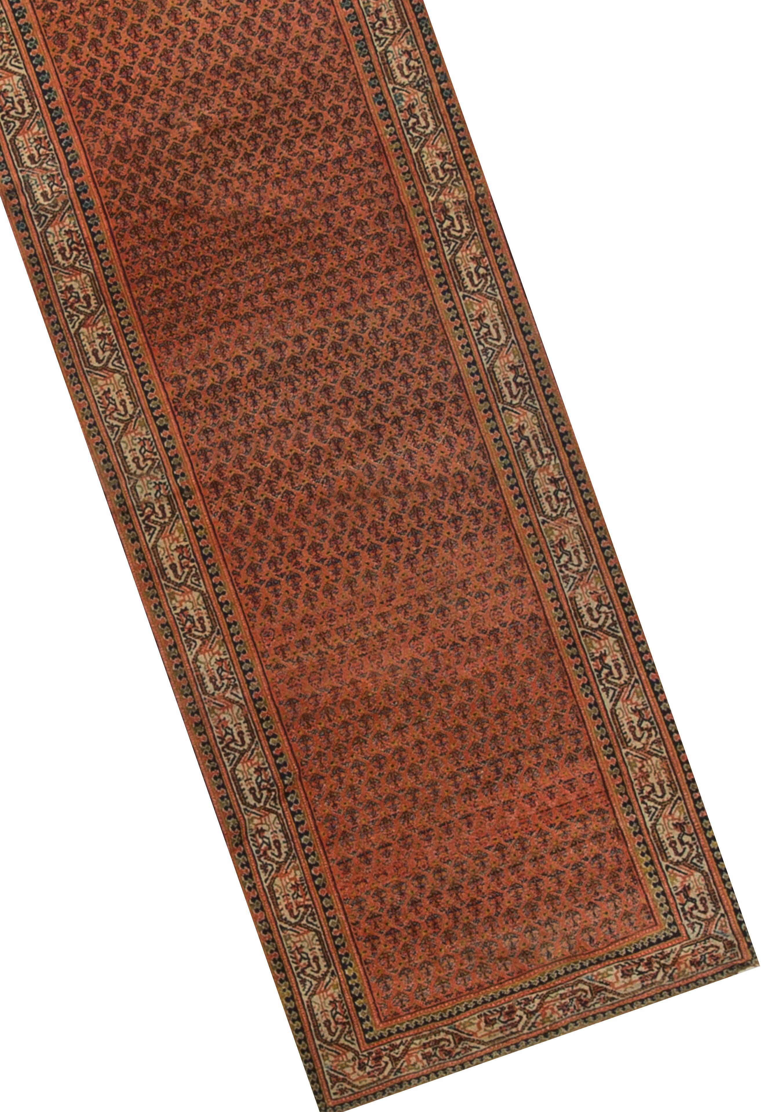Vintage Persian Seraband, Runner circa 1920  3'6 x 10'4 In Good Condition For Sale In Secaucus, NJ