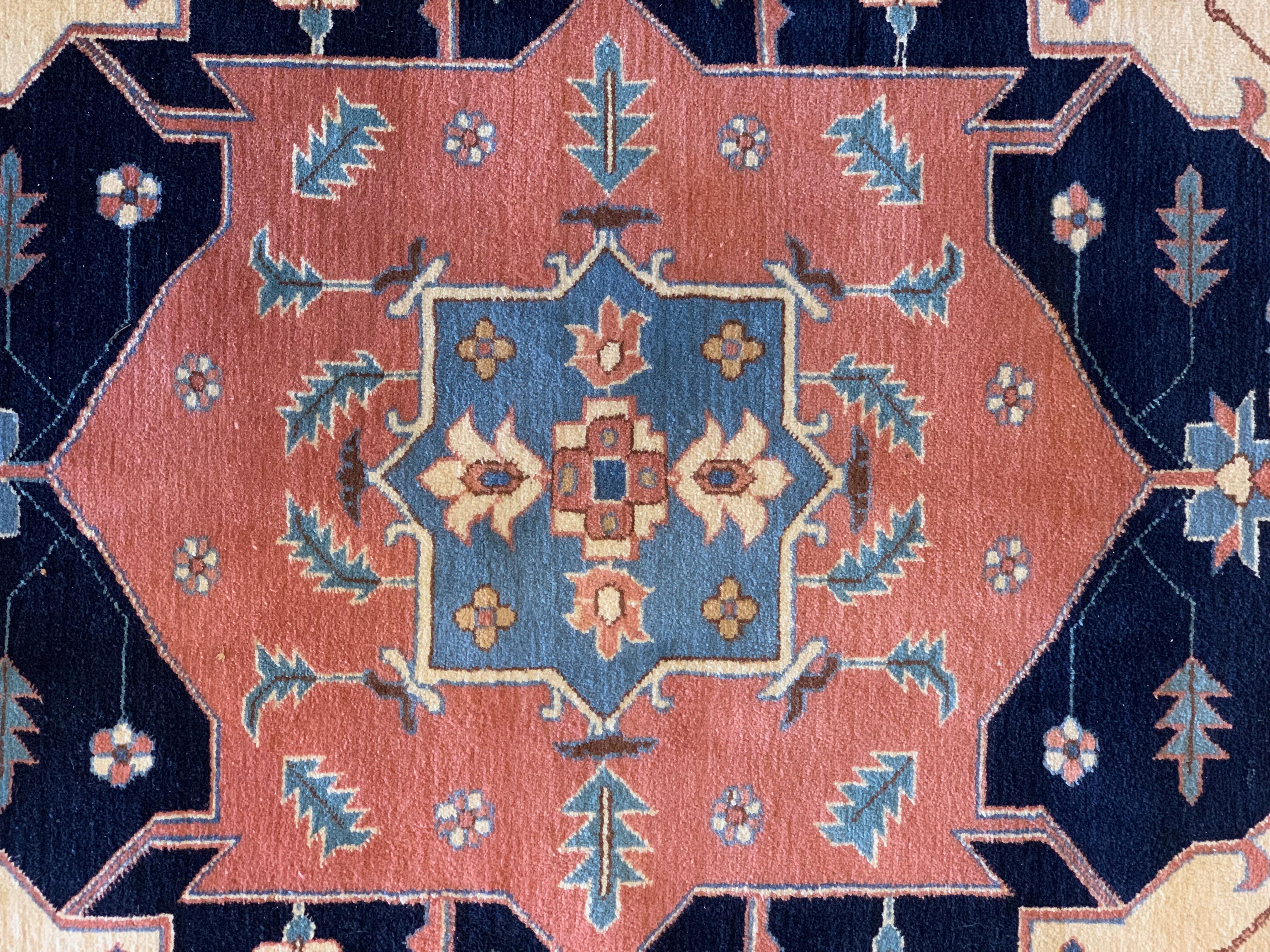 Hand-Woven Vintage Persian Serapi Style Rug, Signed, circa 1940s For Sale