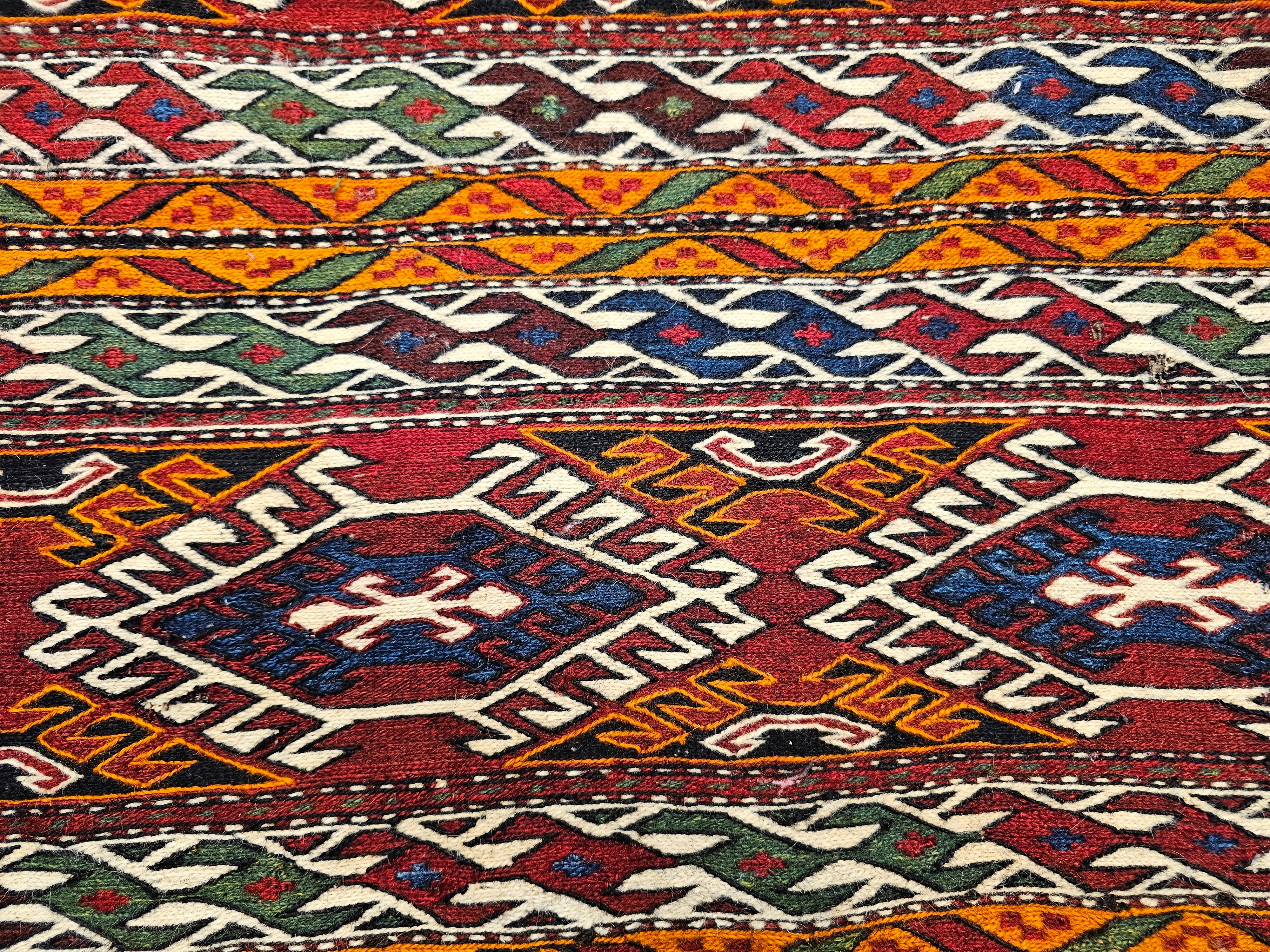 Teinture végétale Panneau Mafrash persan Shahsavan Soumak en vente