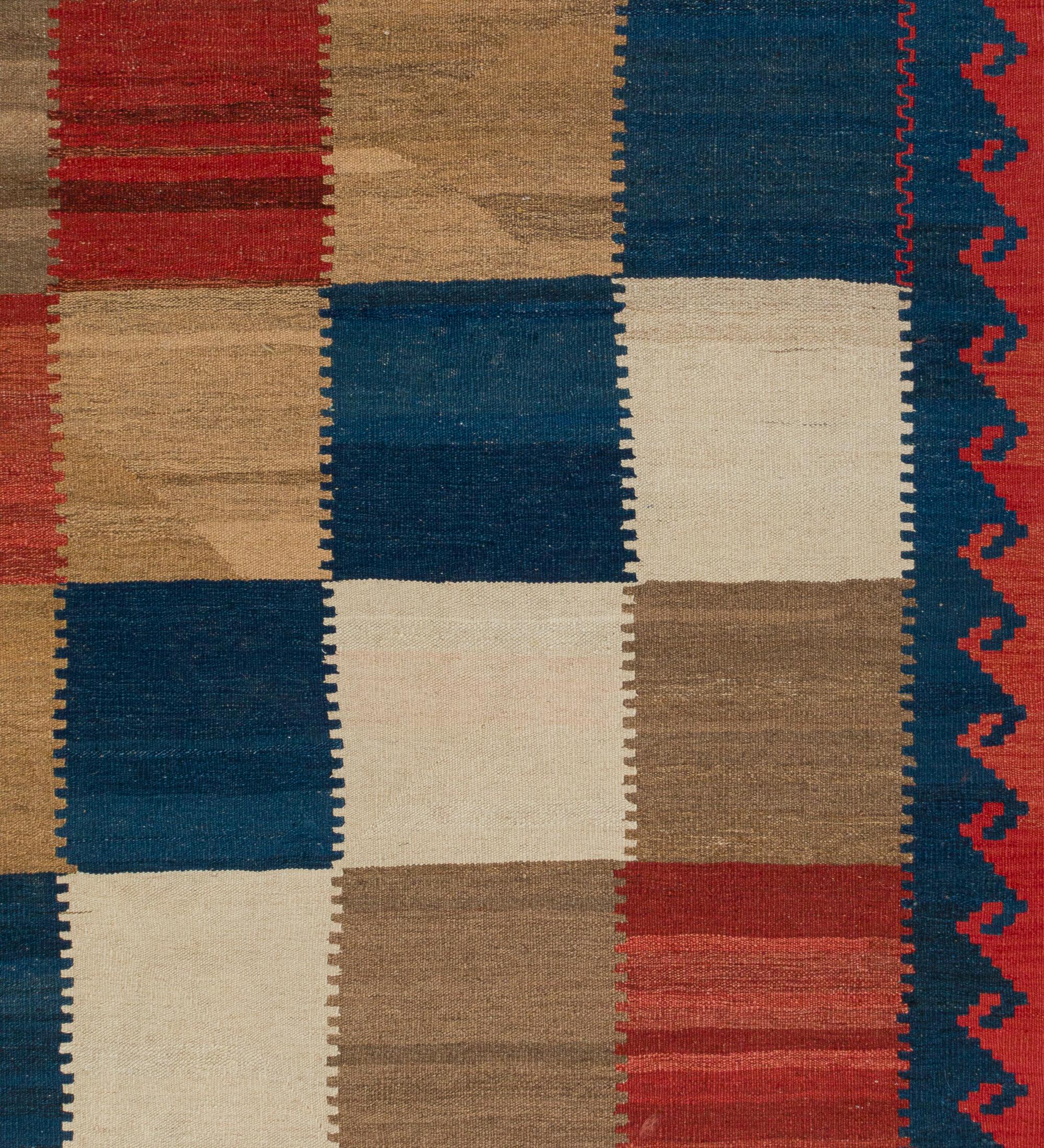 Kilim Tappeto persiano vintage Shiraz a trama piatta in vendita