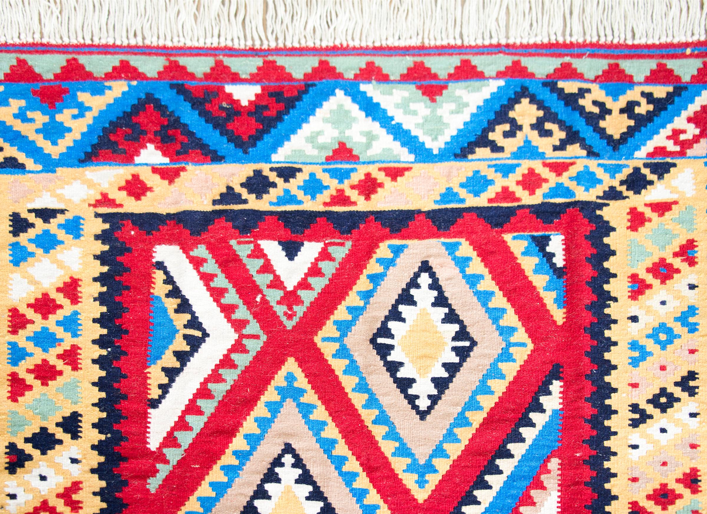 Alfombra vintage persa Shiraz Kilim en venta 3