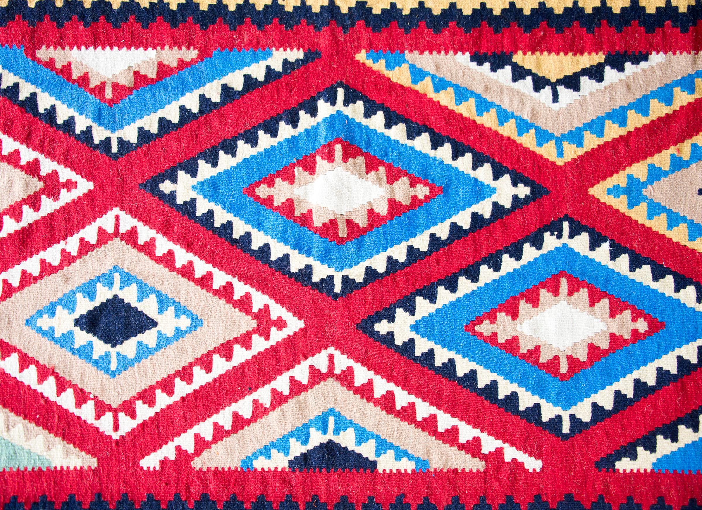 Alfombra vintage persa Shiraz Kilim Persa en venta