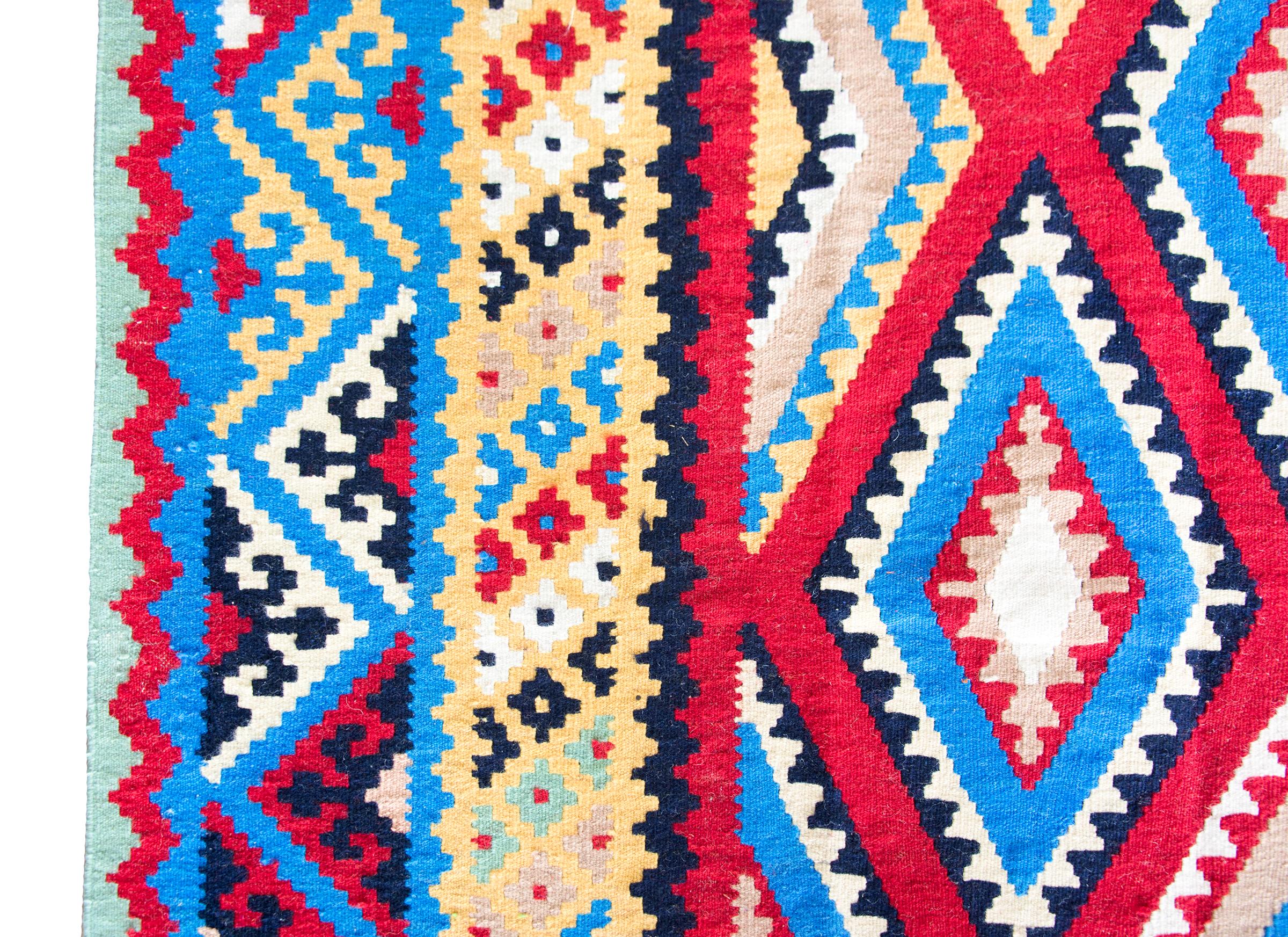 Alfombra vintage persa Shiraz Kilim siglo XX en venta