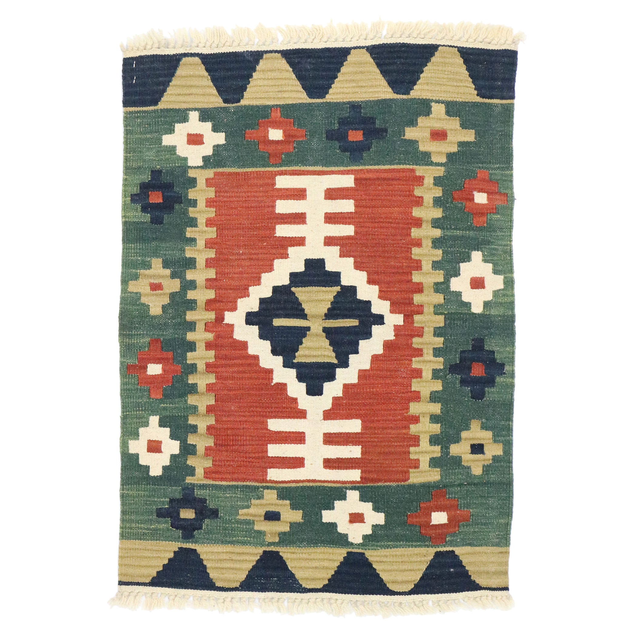 Persischer Shiraz-Kelim-Teppich im Vintage-Stil, Luxury Lodge Meets Modern Southwest Style, Vintage