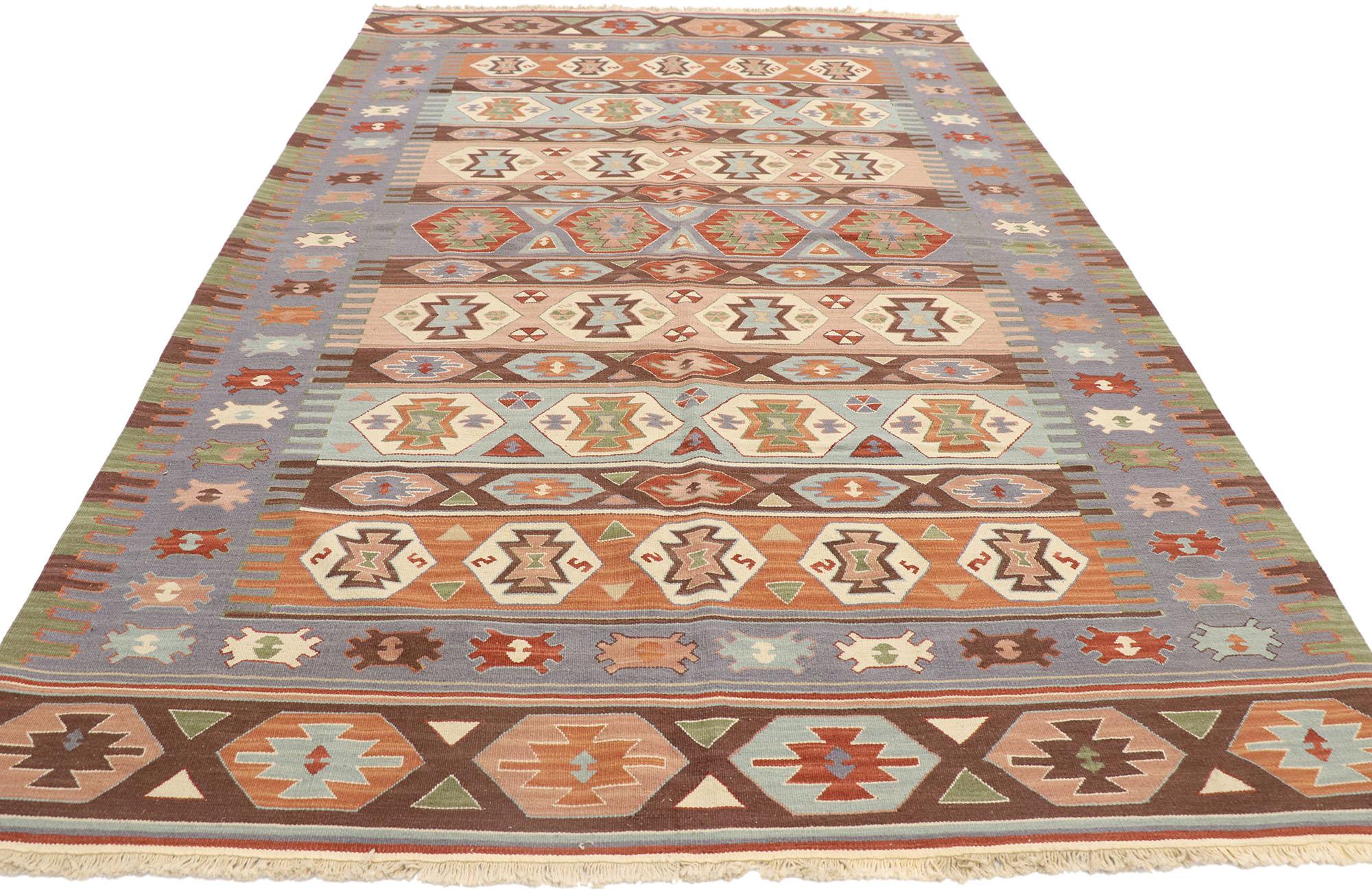 Persischer Shiraz-Kelim-Teppich im böhmischen Stammesstil, Vintage (Handgewebt) im Angebot