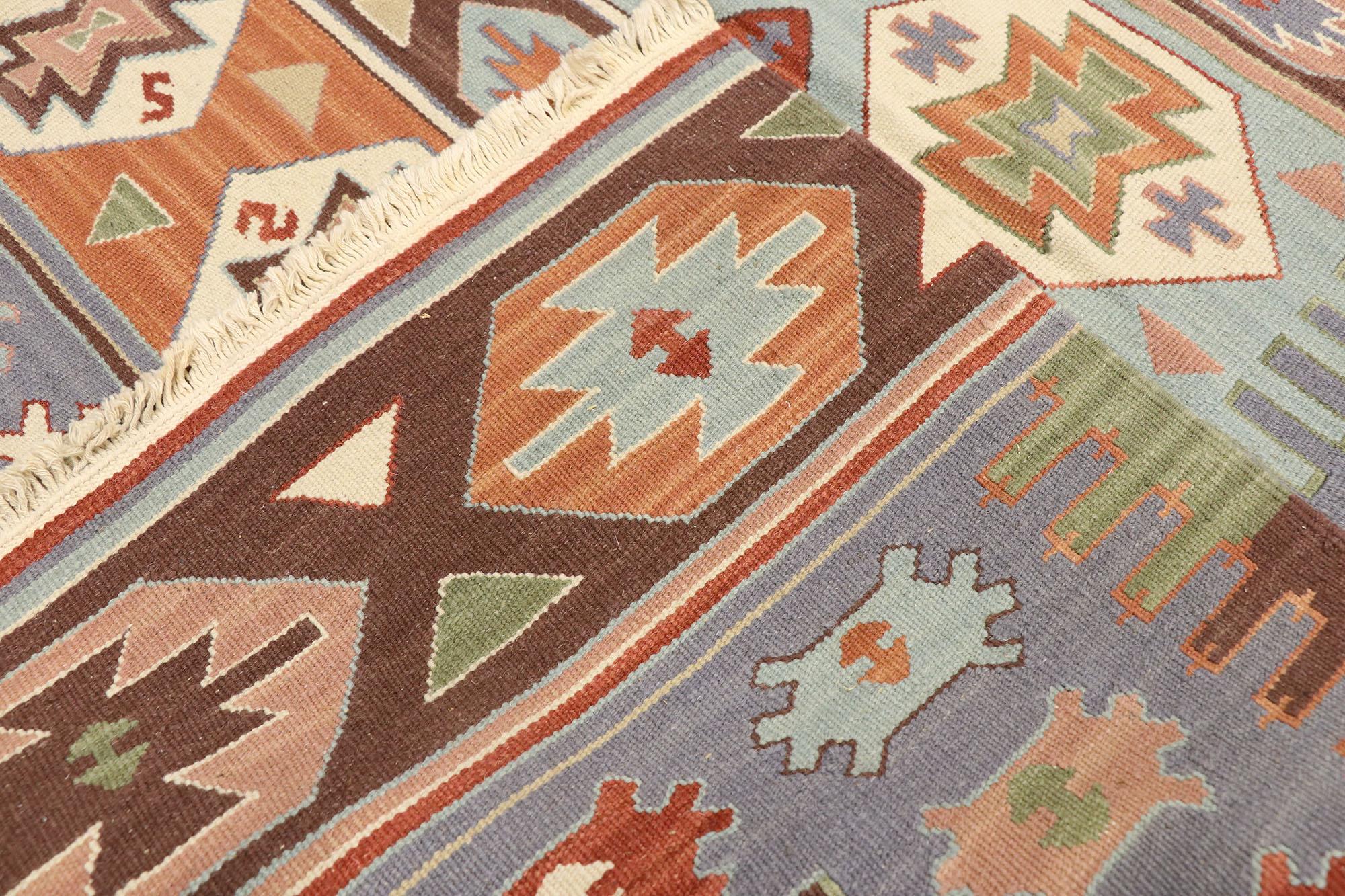 Persischer Shiraz-Kelim-Teppich im böhmischen Stammesstil, Vintage (20. Jahrhundert) im Angebot
