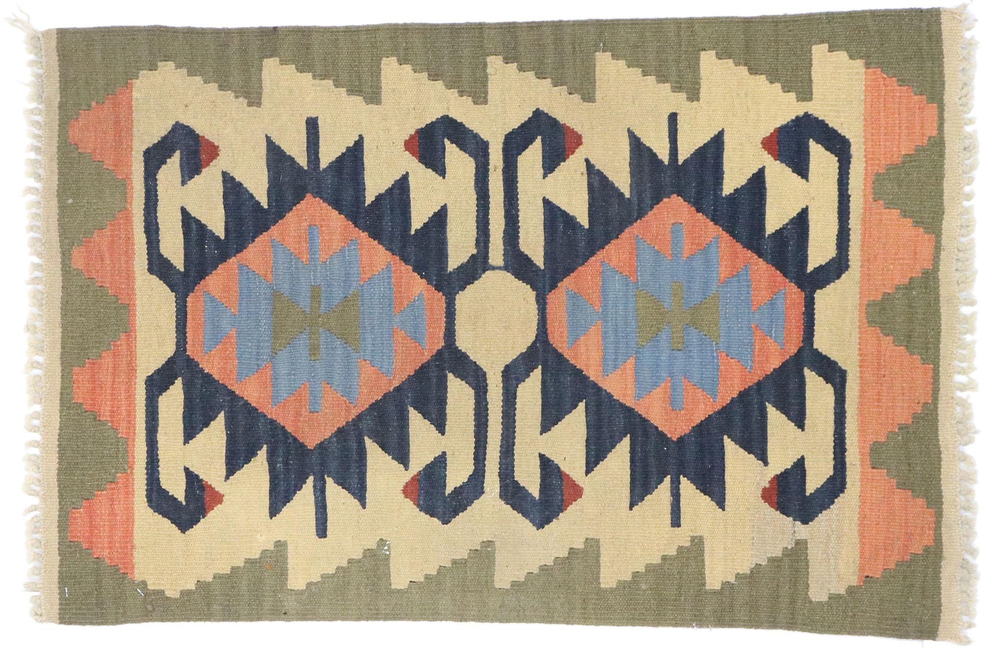 Vintage Persian Shiraz Kilim Rug, Modern Desert Meets Boho Chic For Sale 3