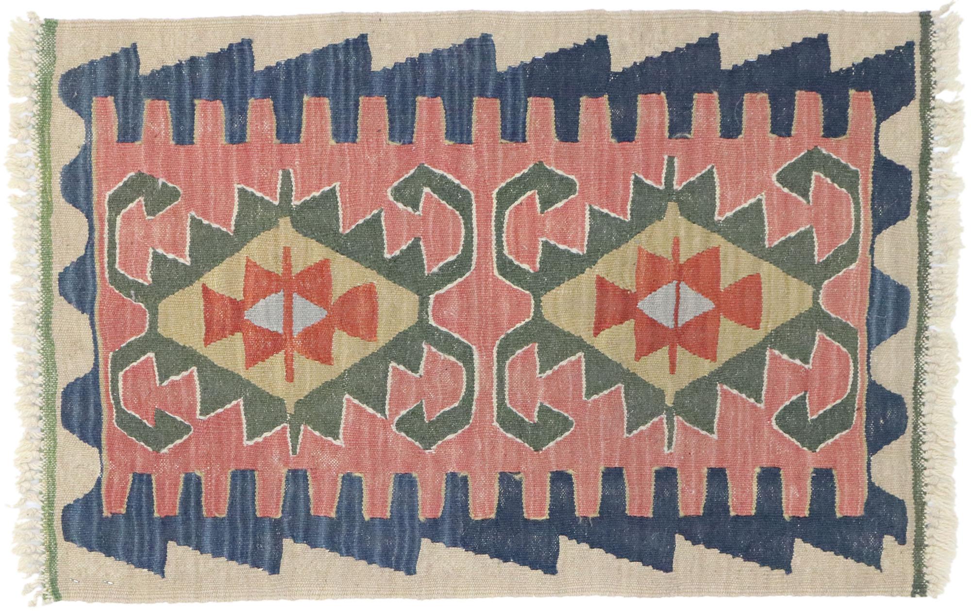 Persischer Shiraz-Kelim-Teppich im böhmischen Stammesstil, Vintage im Angebot 3