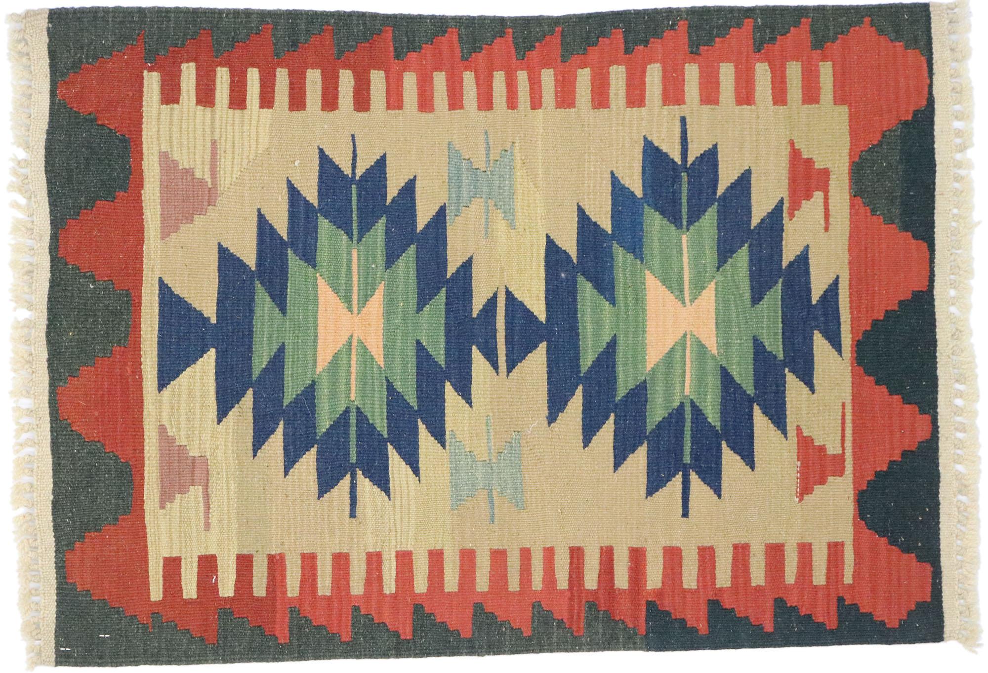 Vintage Persian Shiraz Kilim Rug, Southwestern Bohemian Meets Modern Desert For Sale 3