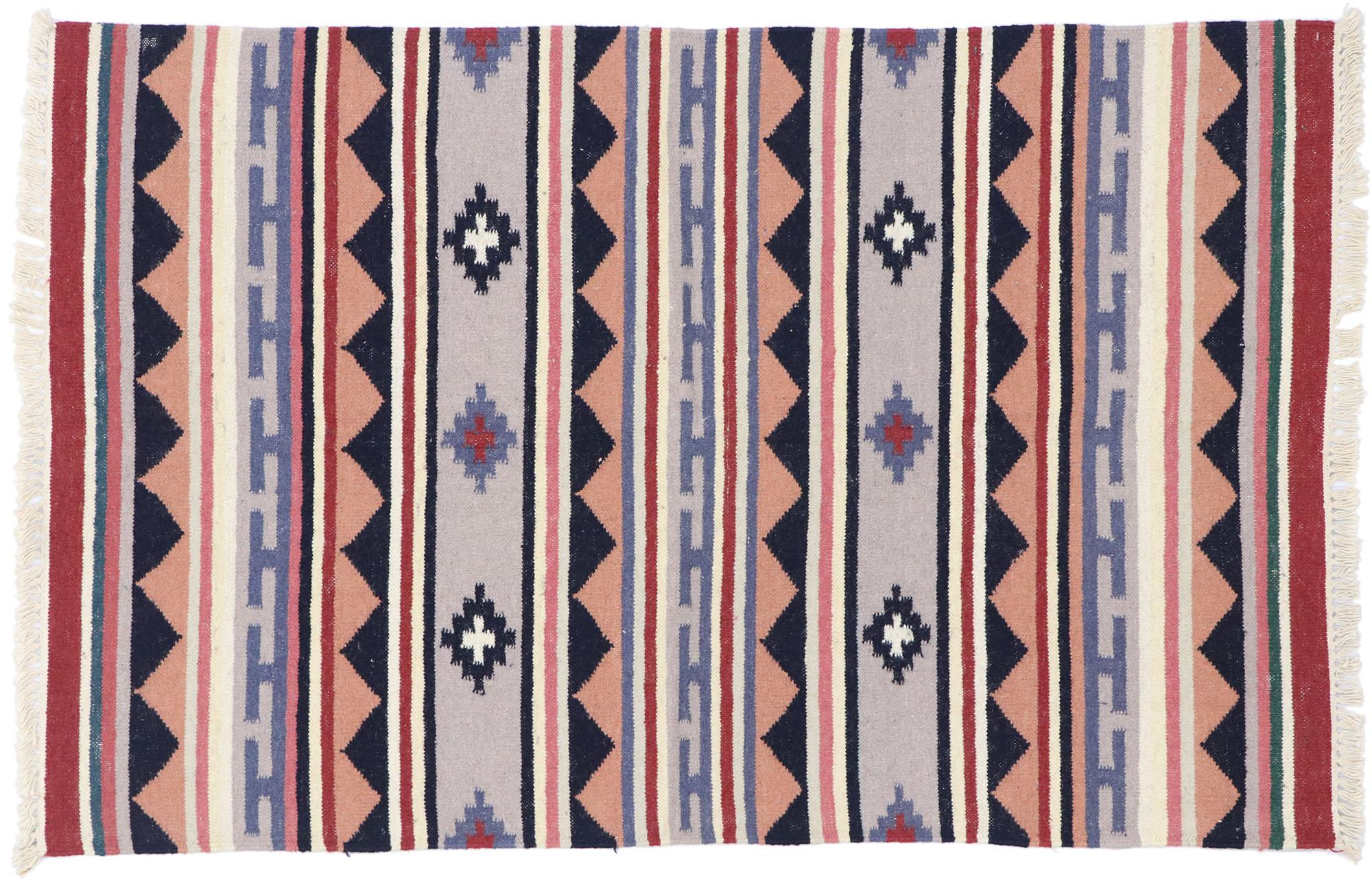 Persischer Shiraz-Kelim-Teppich im Boho-Chic-Stil im Stammesstil im Angebot 3