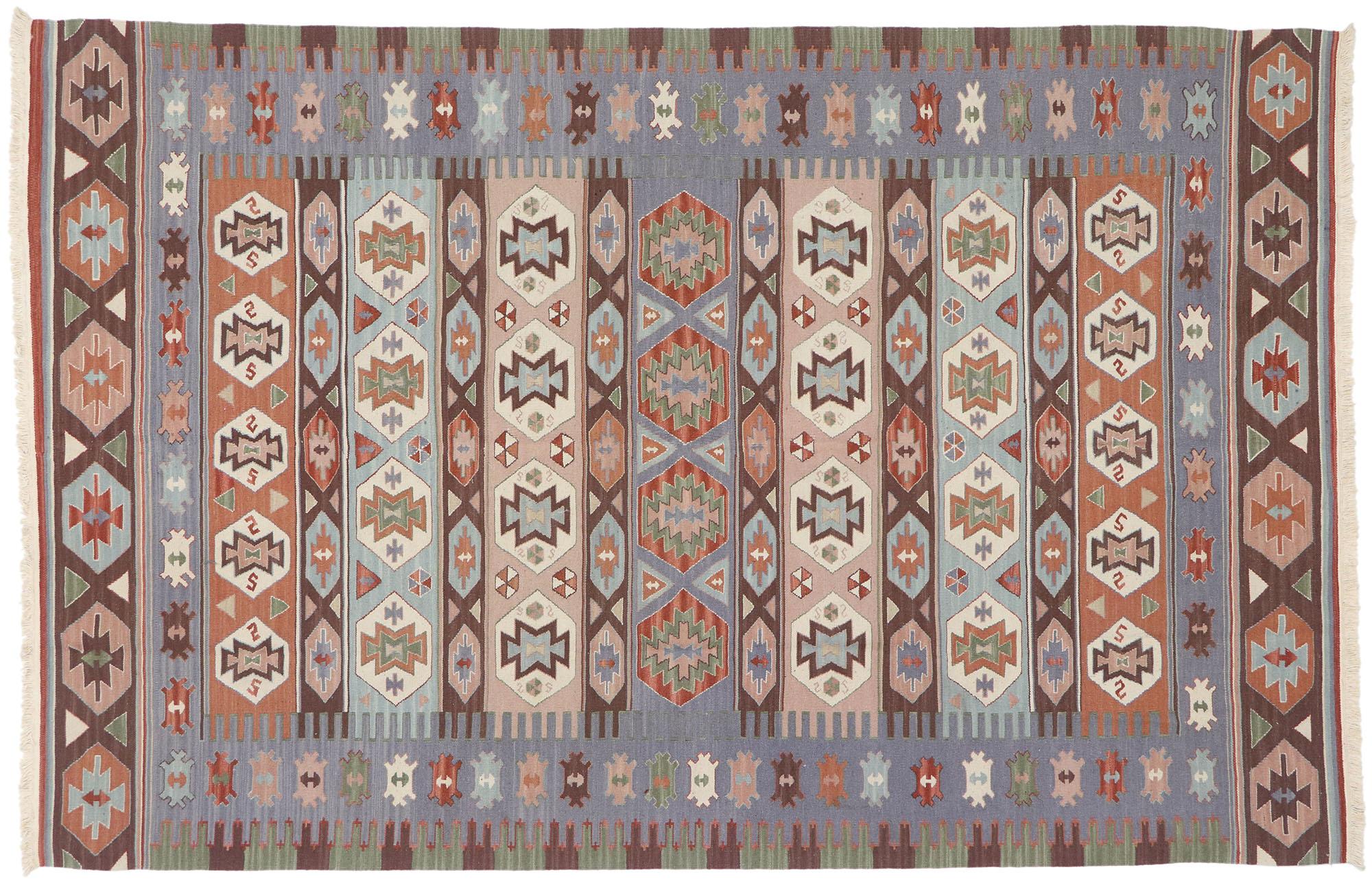 Vintage Persian Shiraz Kilim Rug with Boho Chic Tribal Style For Sale 3