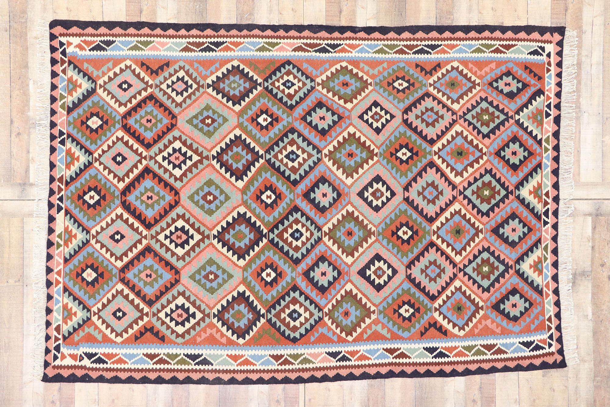 Alfombra persa vintage Shiraz Kilim de estilo tribal del suroeste en venta 1