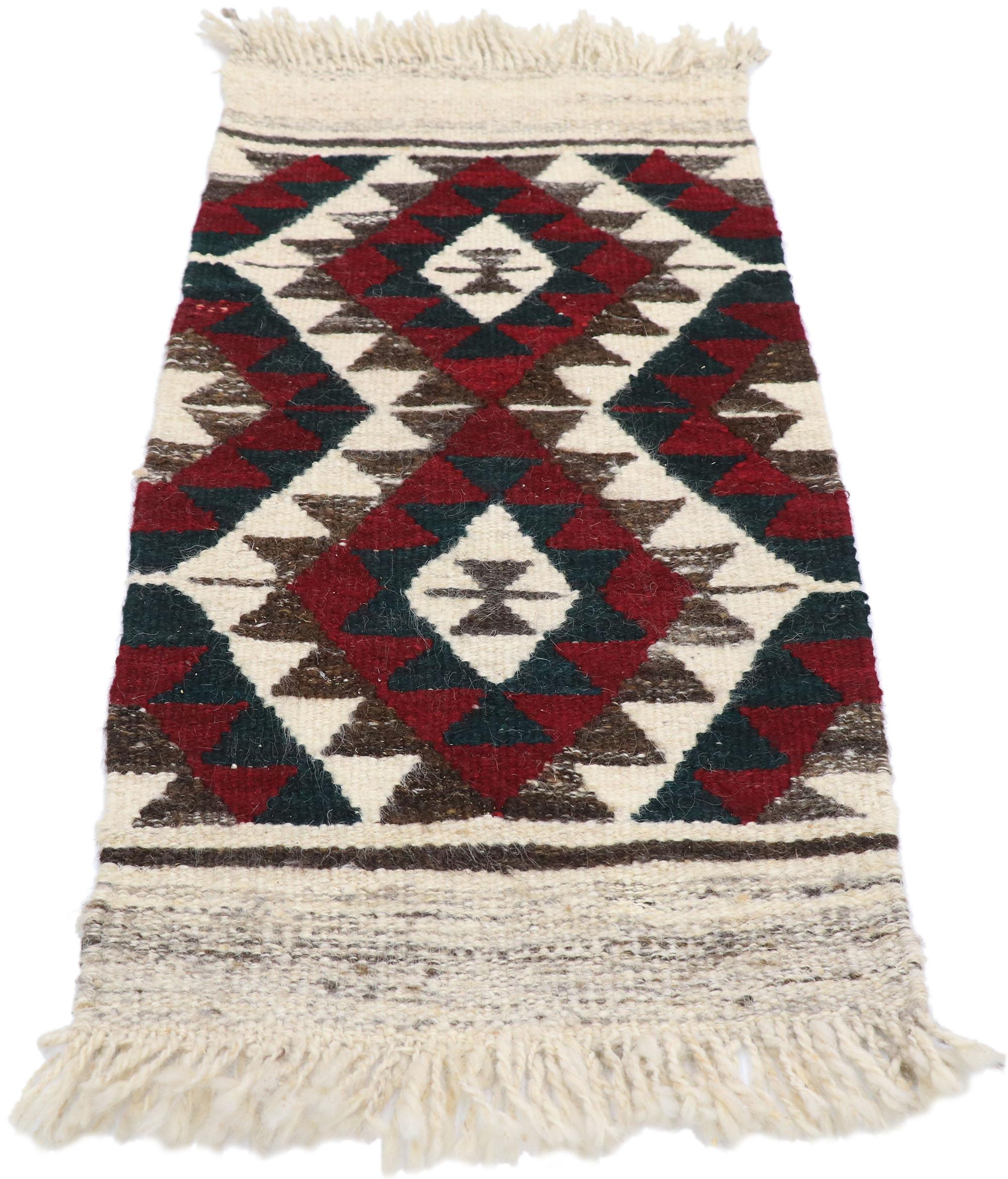 Perse Tapis Kilim persan vintage Shiraz de style tribal en vente