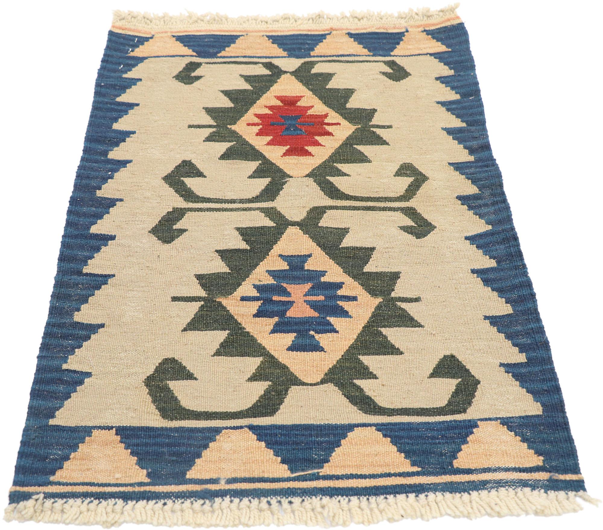 Hand-Woven Vintage Persian Shiraz Kilim Rug, Southwestern Bohemian Meets Modern Desert For Sale
