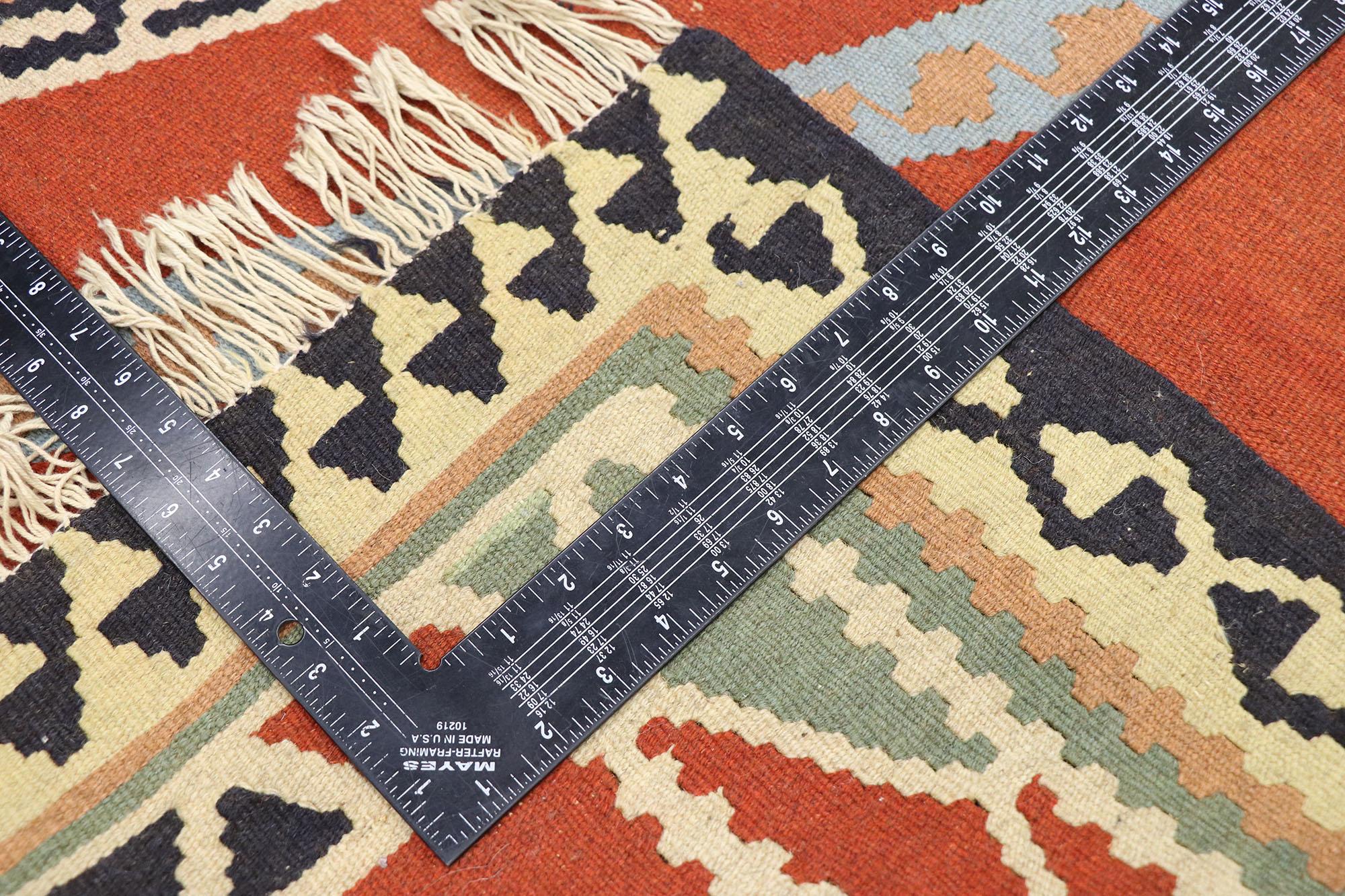 Tappeto persiano vintage Shiraz Kilim, il nord-ovest del Pacifico incontra il lusso del Lodge In condizioni buone in vendita a Dallas, TX