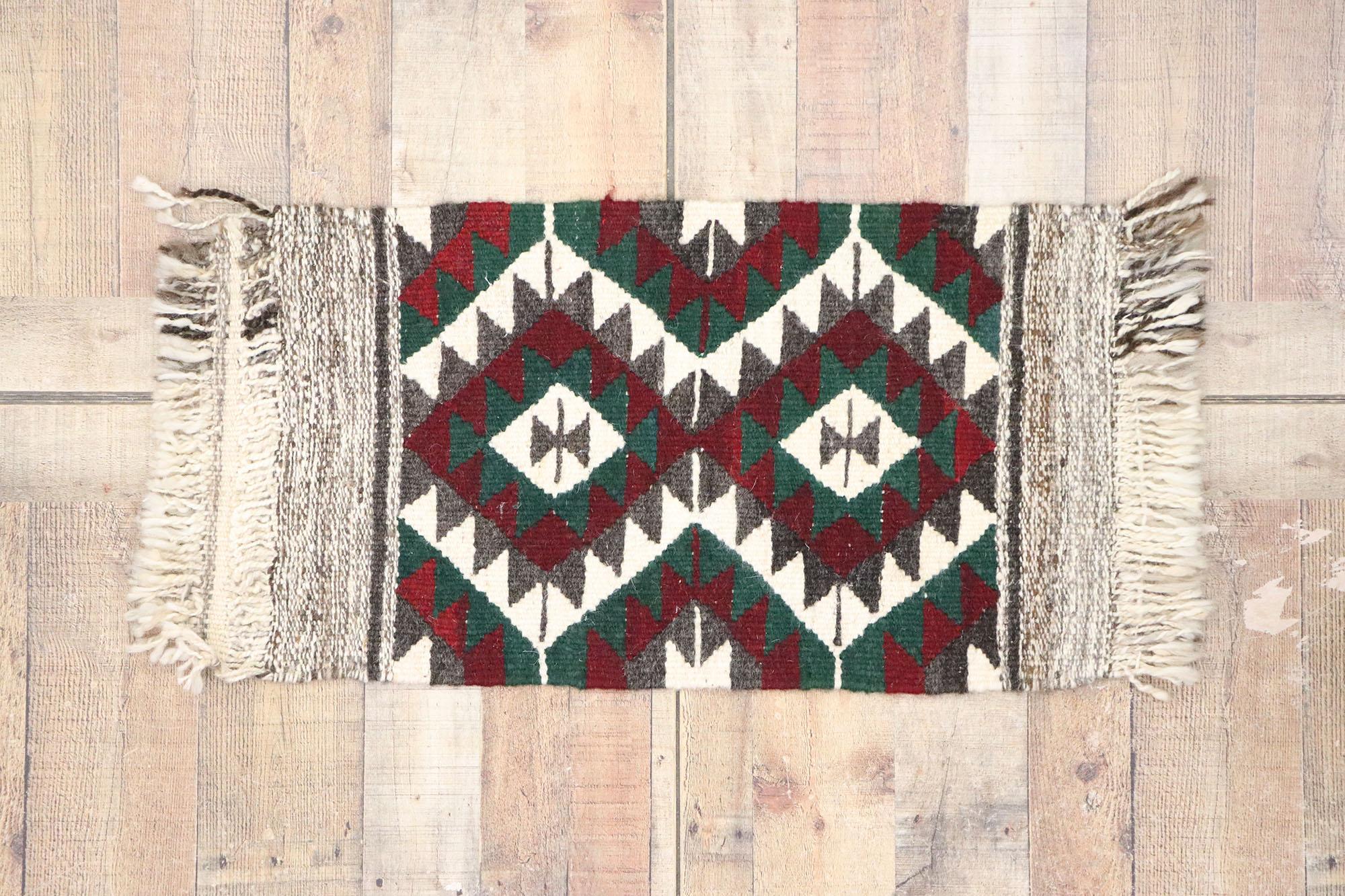 Vintage Persian Shiraz Kilim Rug, Luxury Lodge Meets Pacific Northwest Style For Sale 2