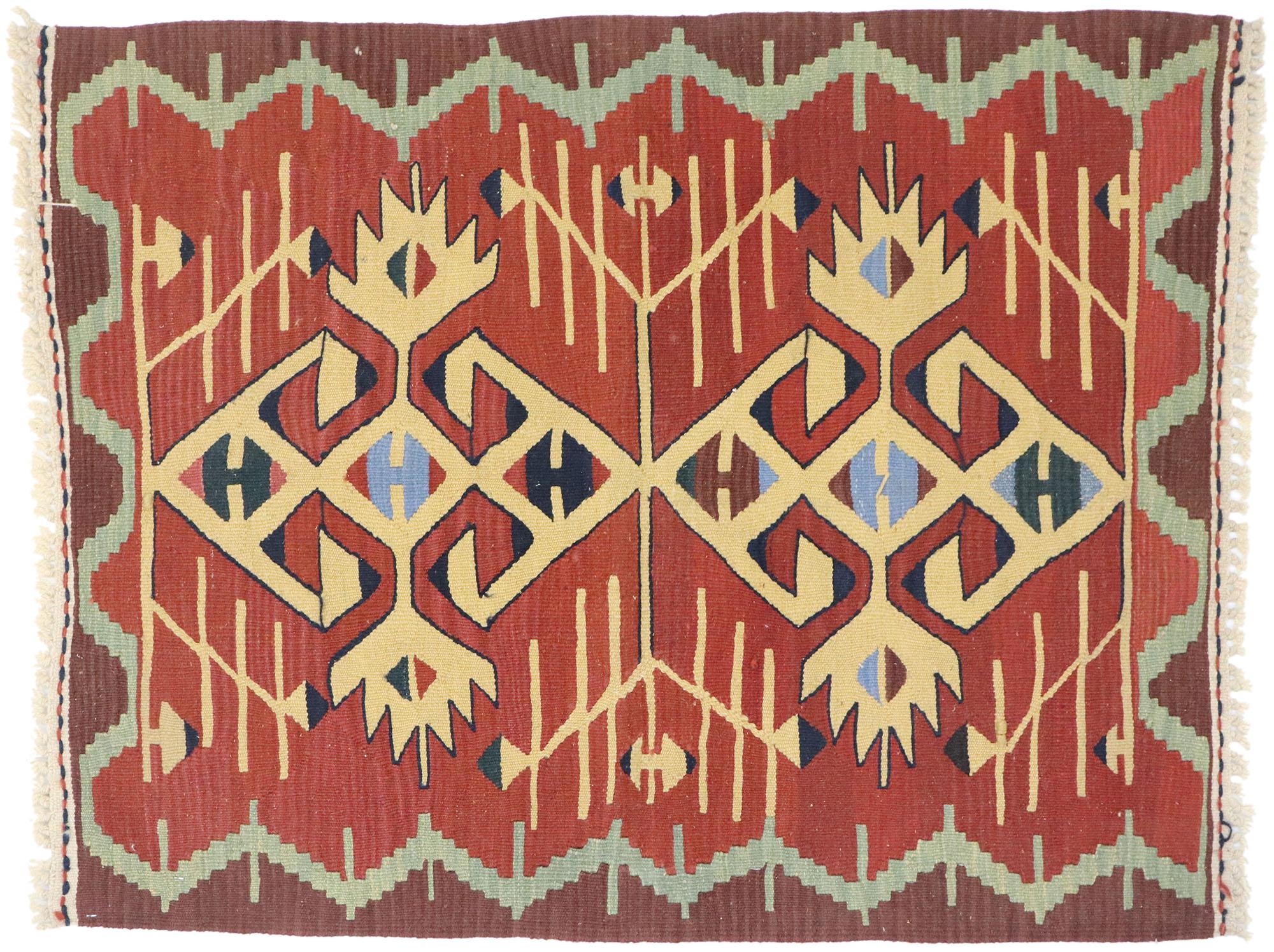 Vintage Persian Shiraz Kilim Rug, Modern Southwest Style Meets Luxury Lodge For Sale 3
