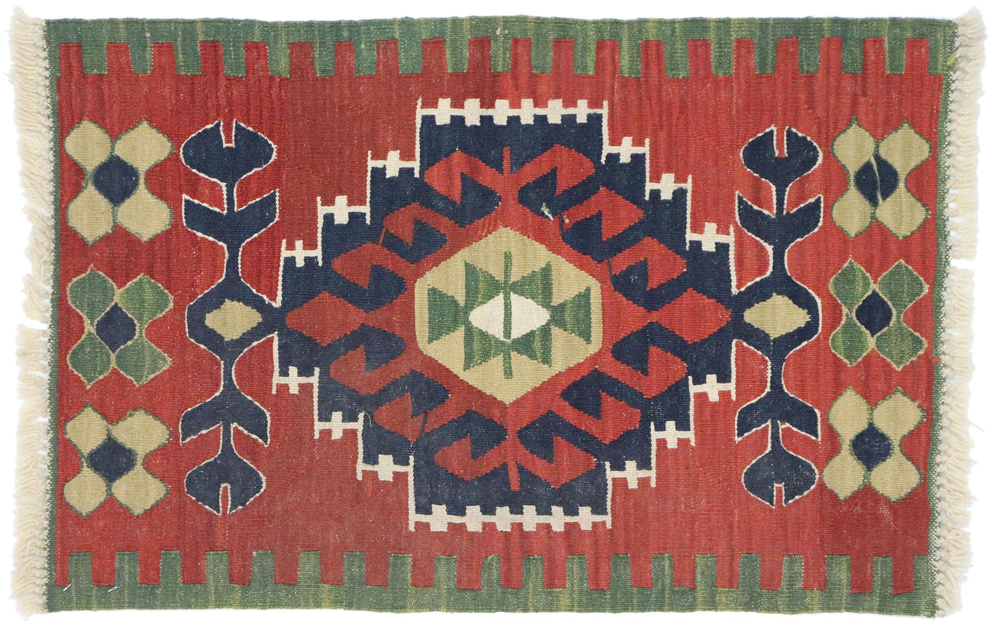 Vintage Persian Shiraz Kilim Rug, Modern Southwest Style Meets Luxury Lodge For Sale 3
