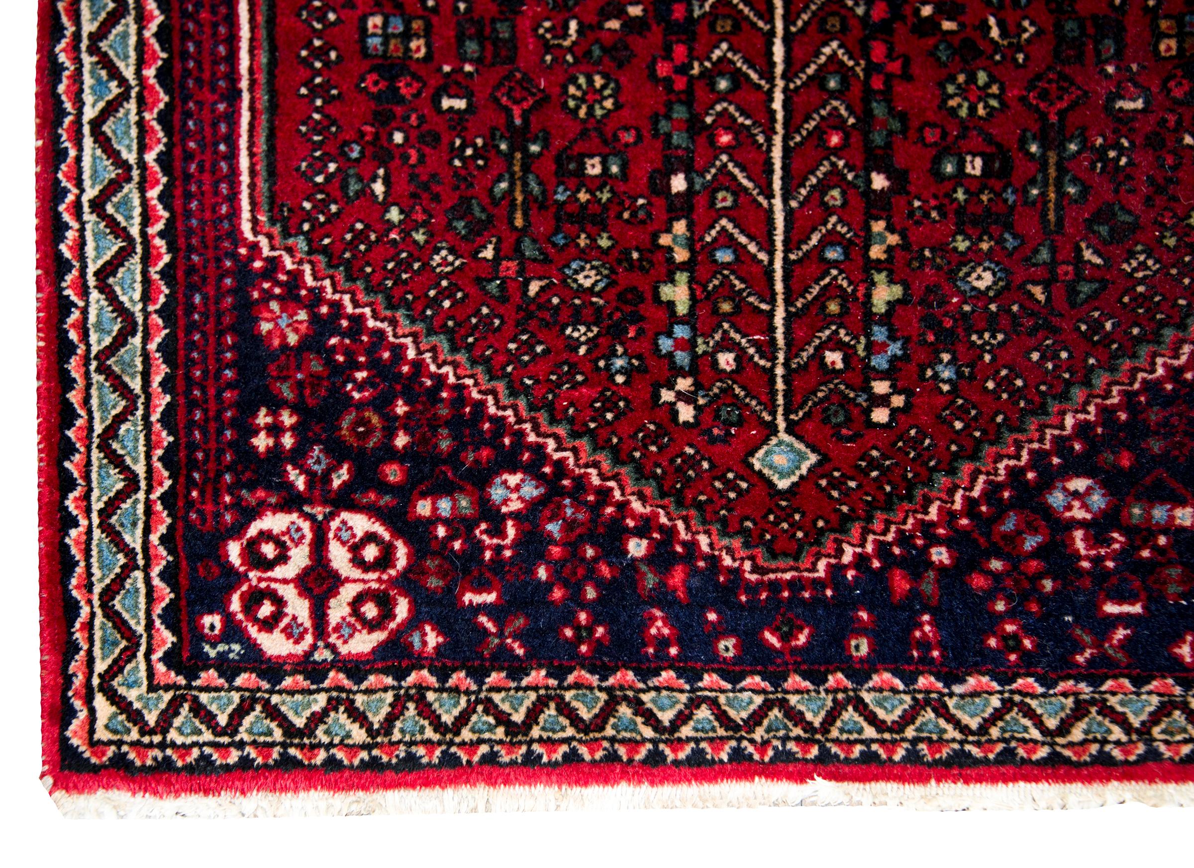 Vintage Persian Shiraz Rug For Sale 5