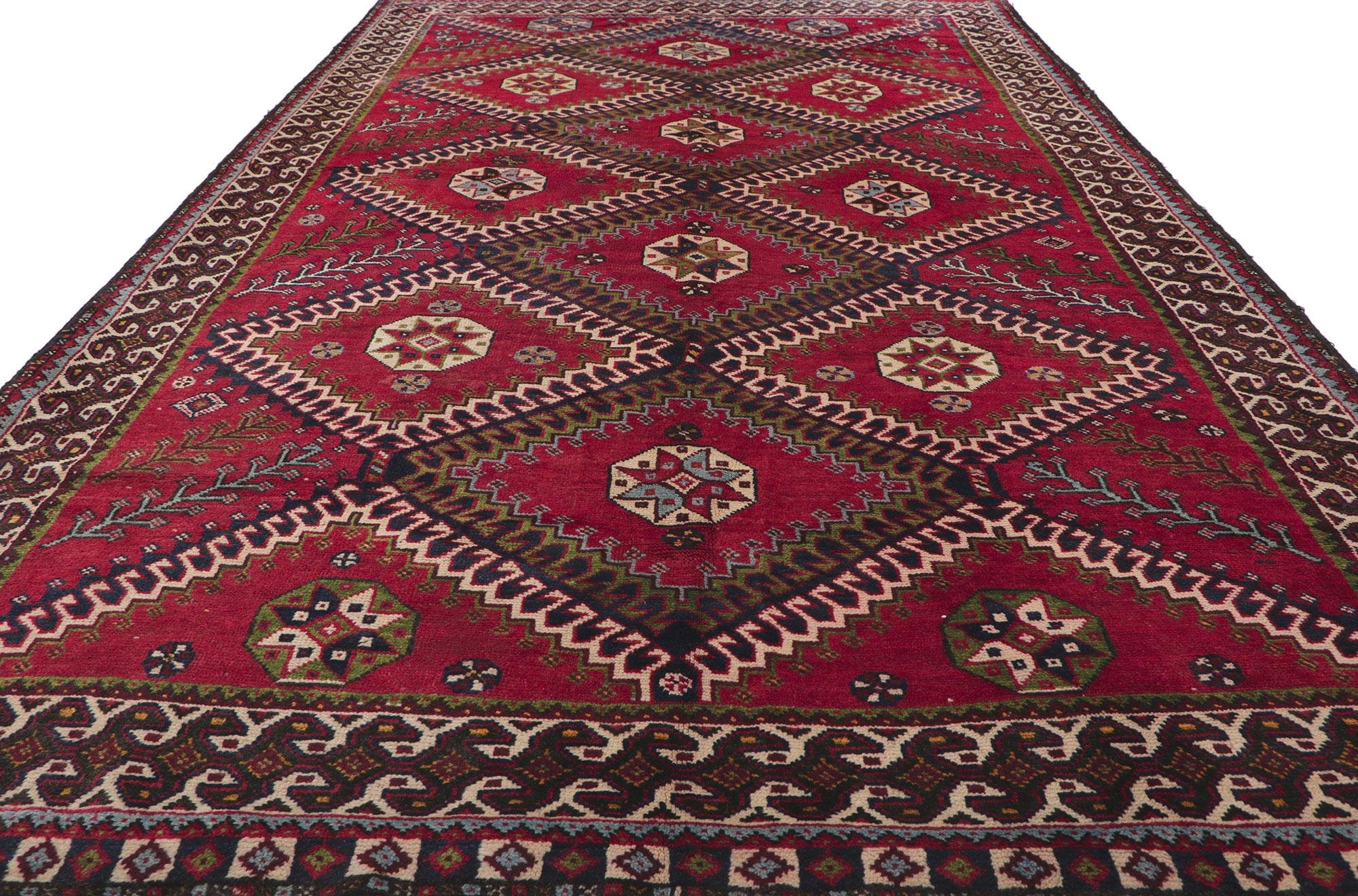 Vintage Persian Shiraz Rug, Luxury Lodge Meets Tribal Enchantment In Good Condition For Sale In Dallas, TX