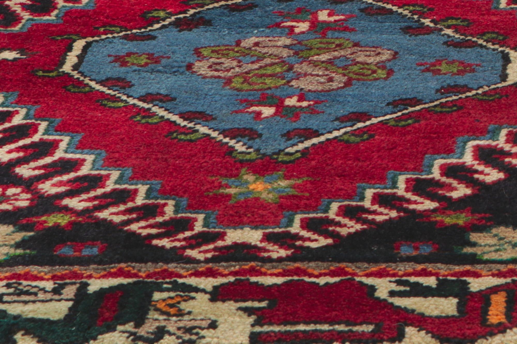 20th Century Vintage Persian Shiraz Rug, Tribal Enchantment Meets Modern Masculine Appeal For Sale