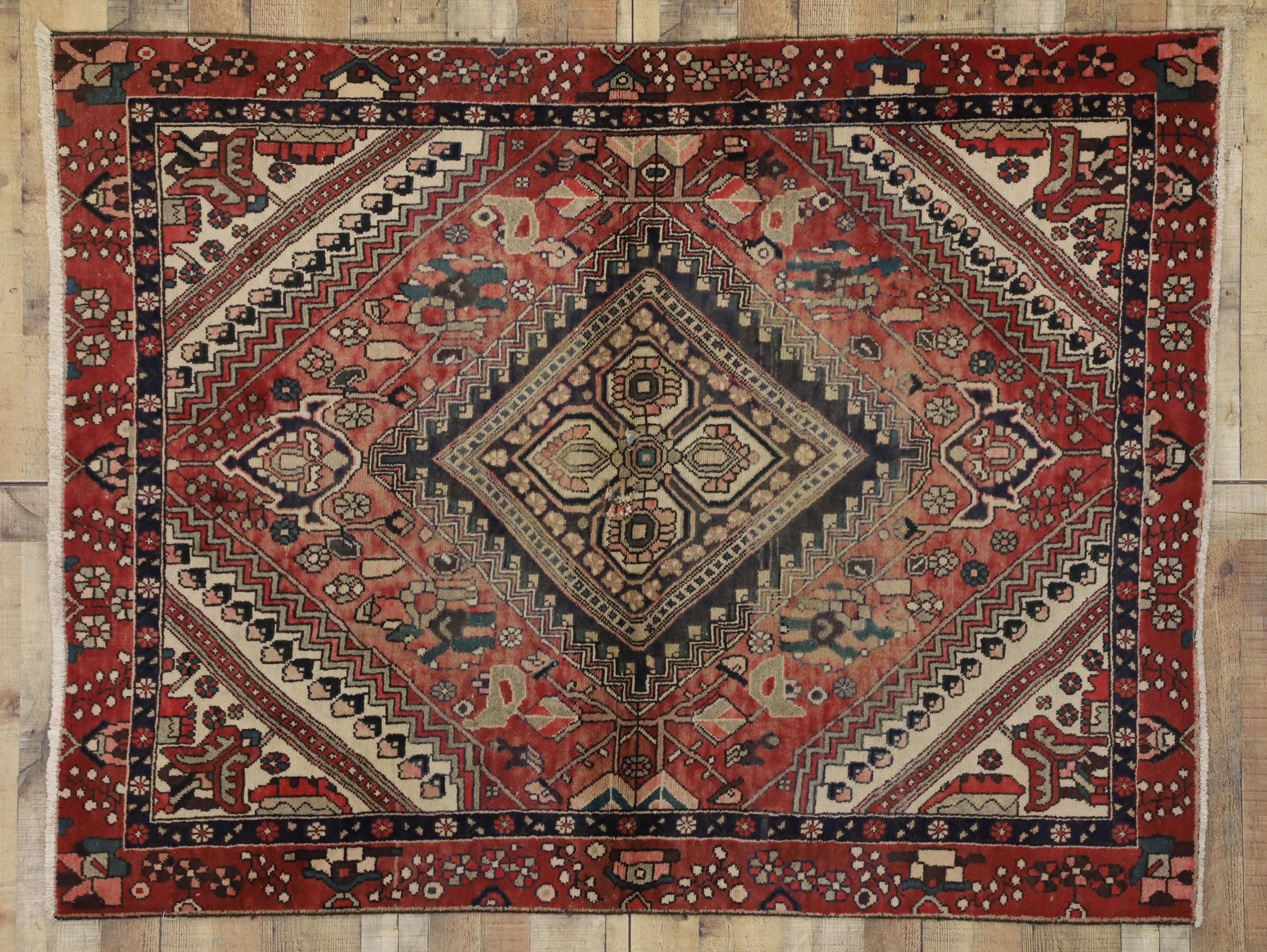 Vintage Persian Shiraz Rug with Rustic Traditional Style For Sale 2