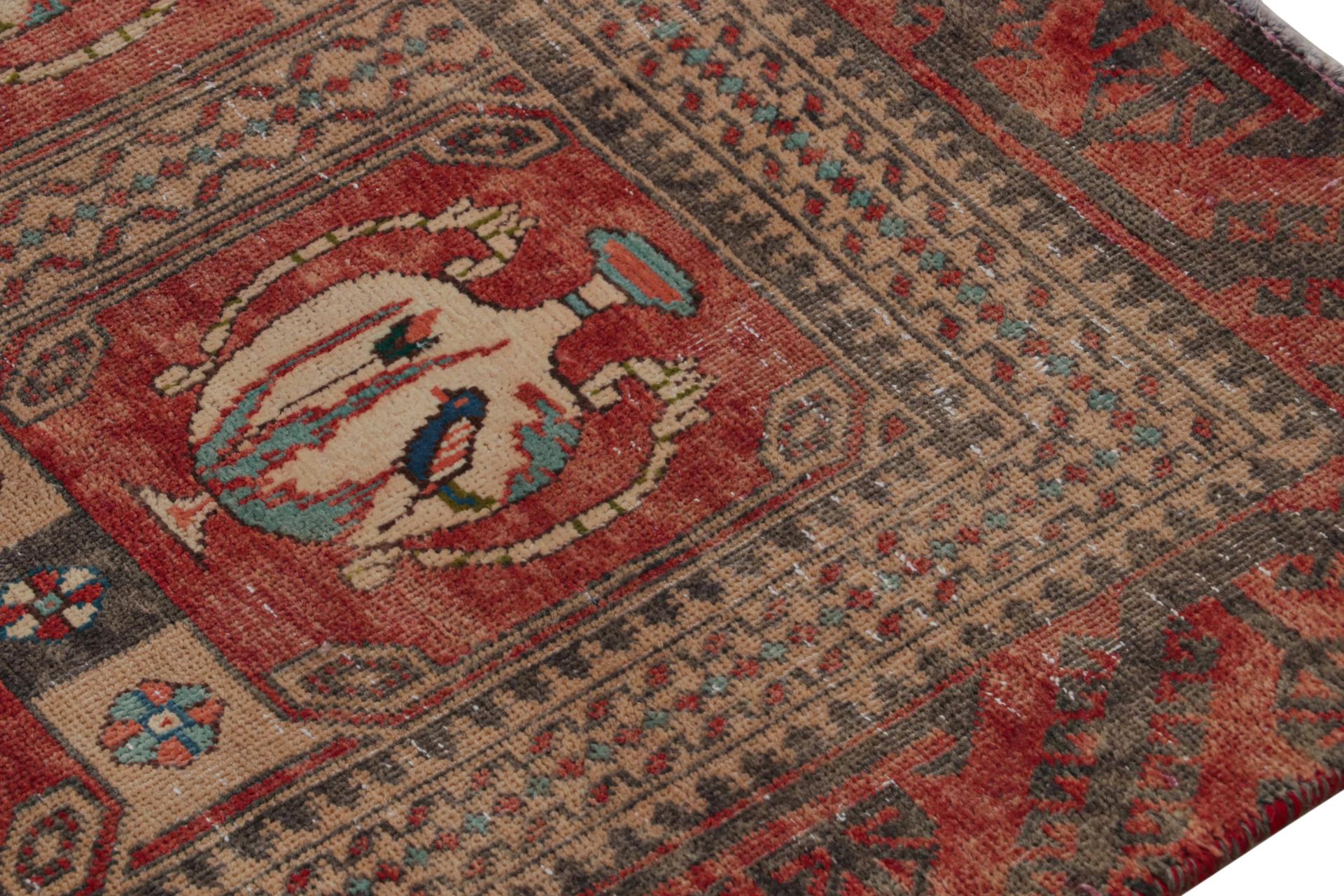 Vintage Persian Shiraz runner rug in Red, Beige & Blue Pictorial Patterns In Good Condition For Sale In Long Island City, NY