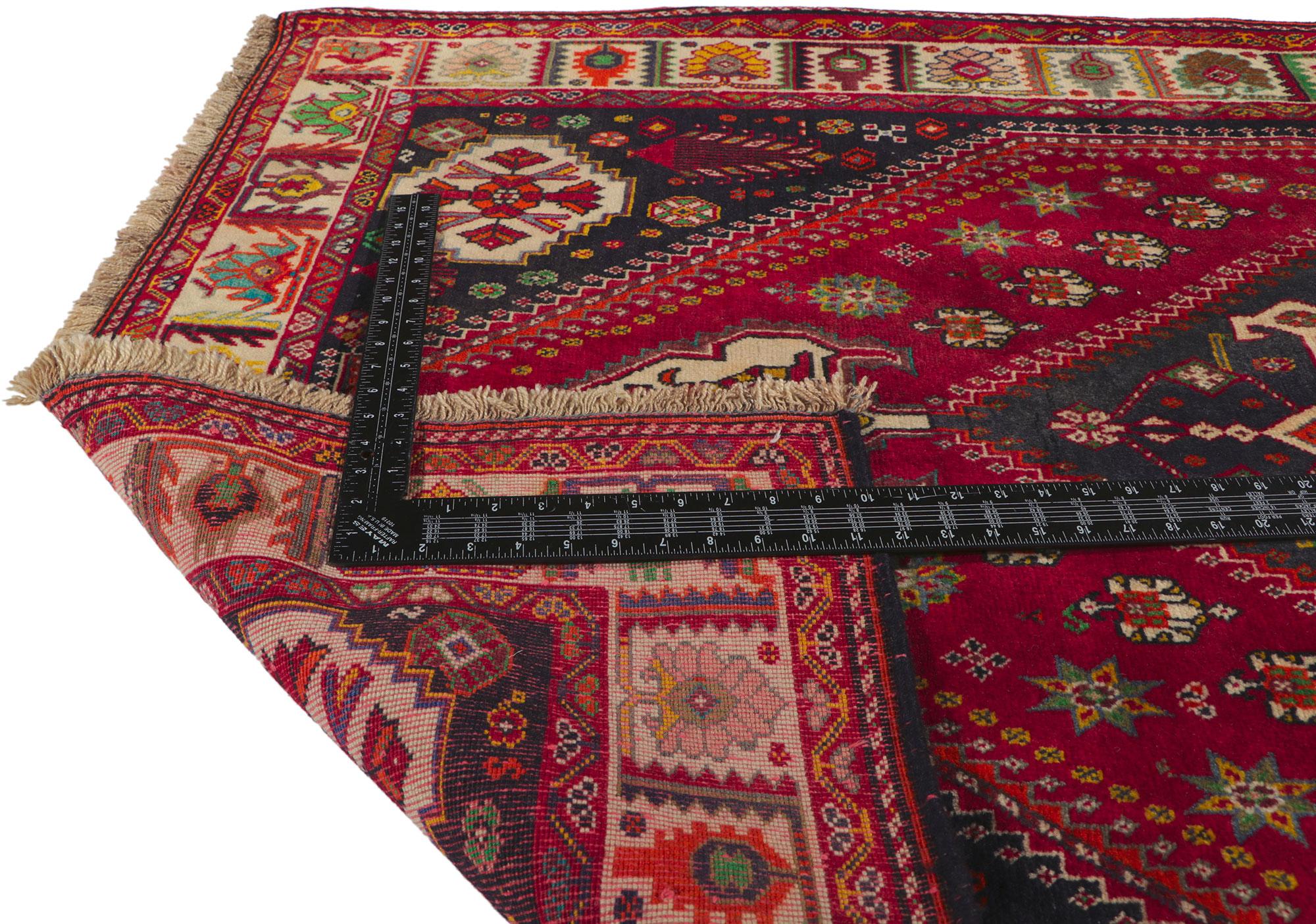 Noué à la main Tapis de couloir vintage persan Shiraz de style tribal en vente
