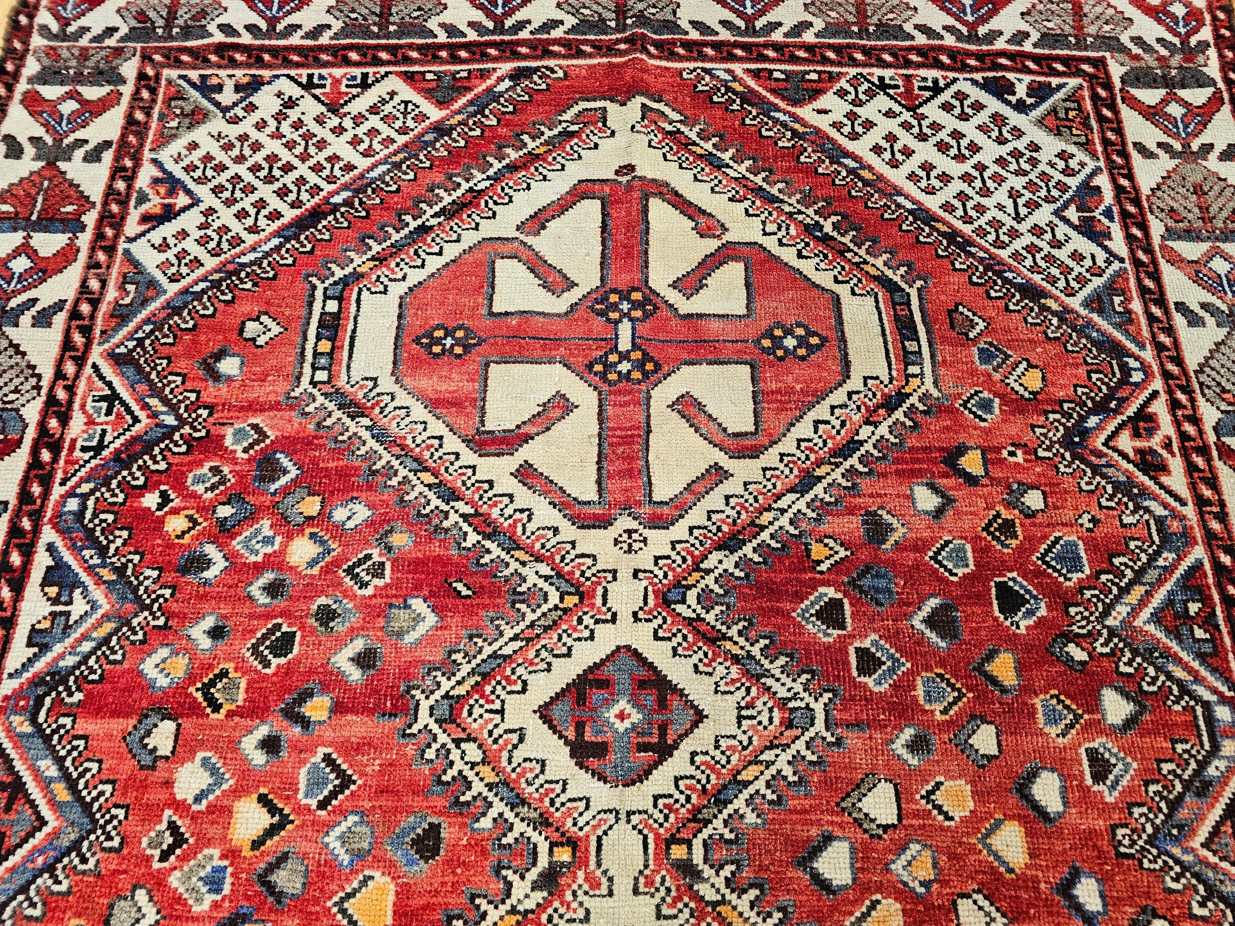 Vintage Persian Shiraz Tribal Area Rug in Red, Ivory, French Blue For Sale 3
