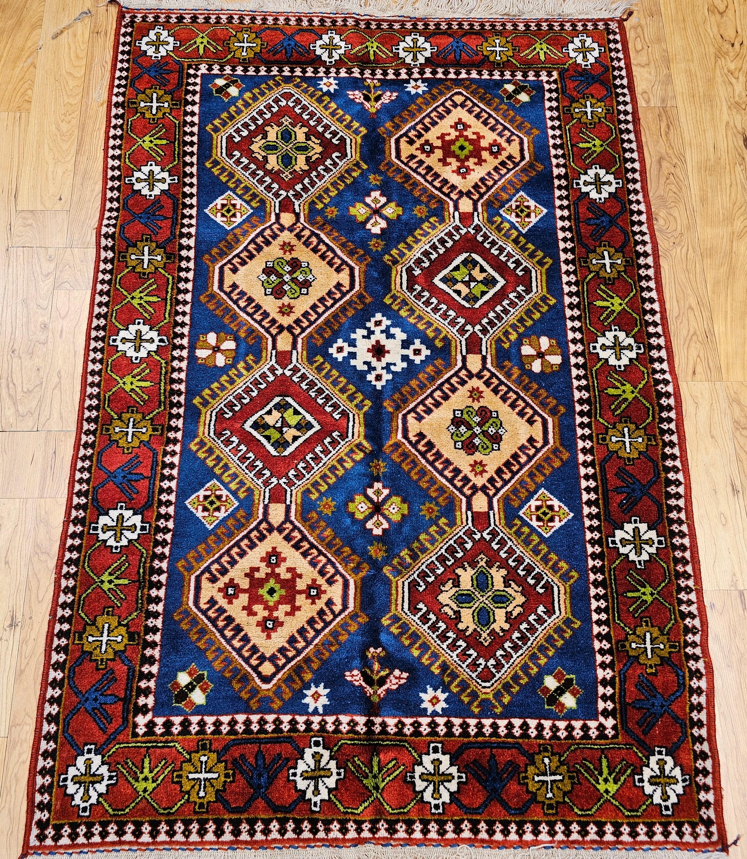 Vintage Persian Shiraz Tribal Rug in Allover Geometric Pattern For Sale 14