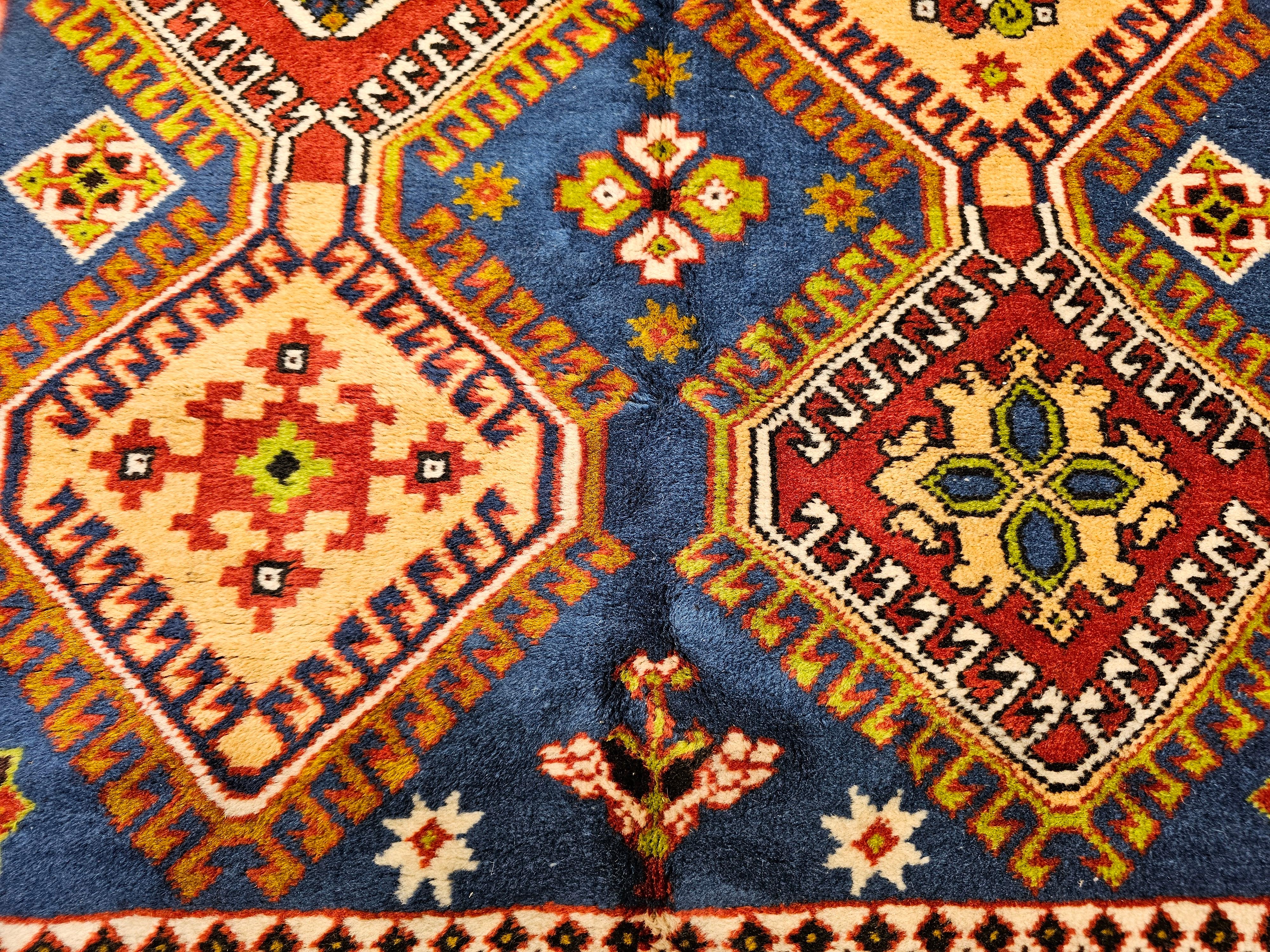 Vintage Persian Shiraz Tribal Rug in Allover Geometric Pattern For Sale 4