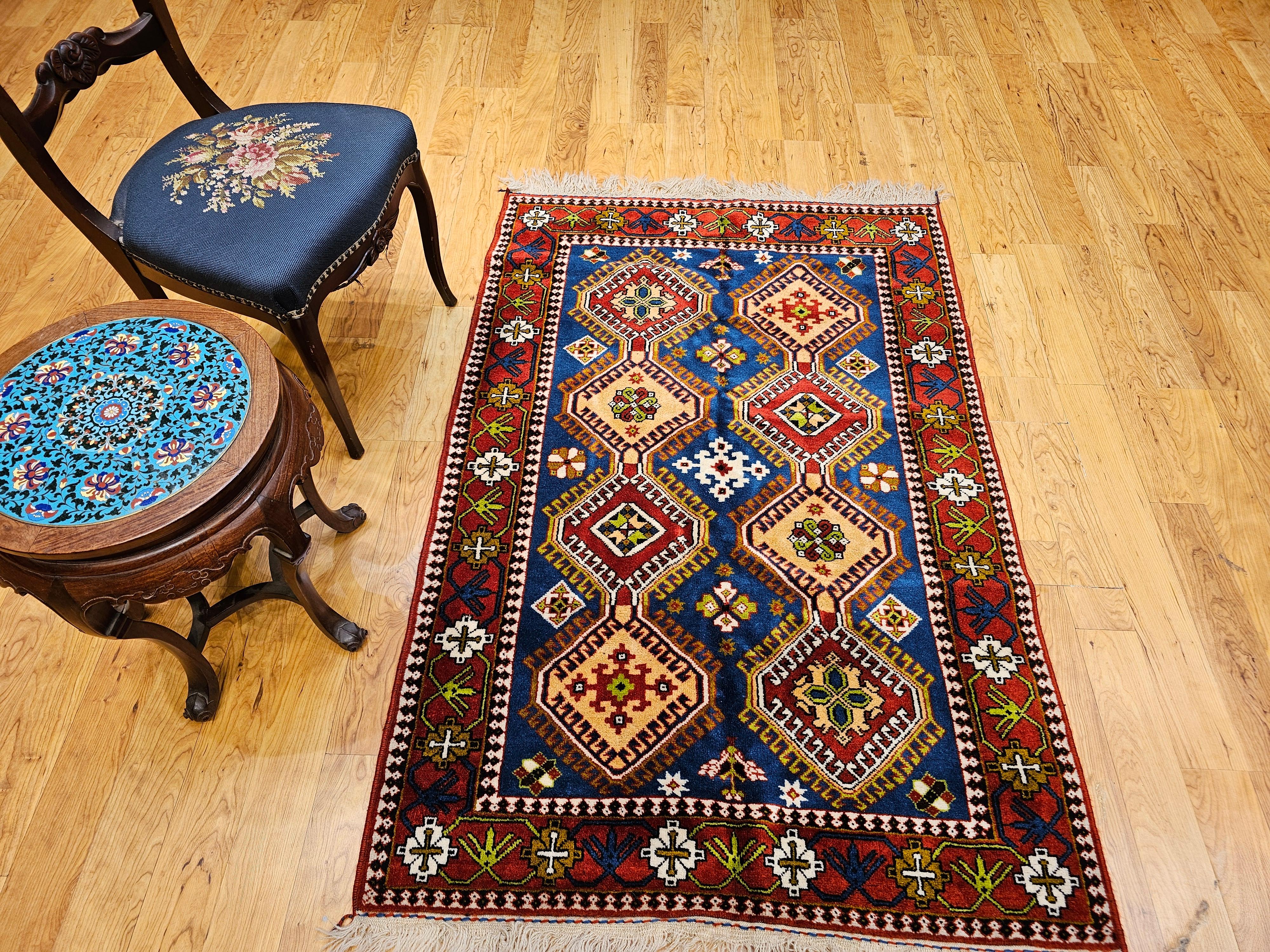 Vintage Persian Shiraz Tribal Rug in Allover Geometric Pattern For Sale 12