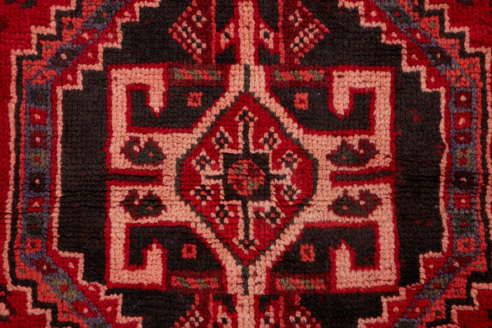 Vintage Persian Shiraz Tribal Rug or Carpet 10