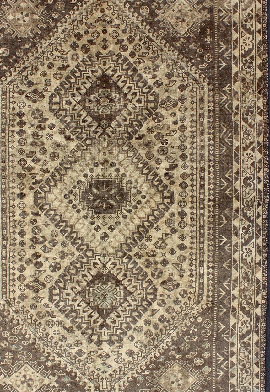 Earth Tones Vintage Persian Shiraz with Tribal Design and Neutral Colors In Good Condition For Sale In Atlanta, GA