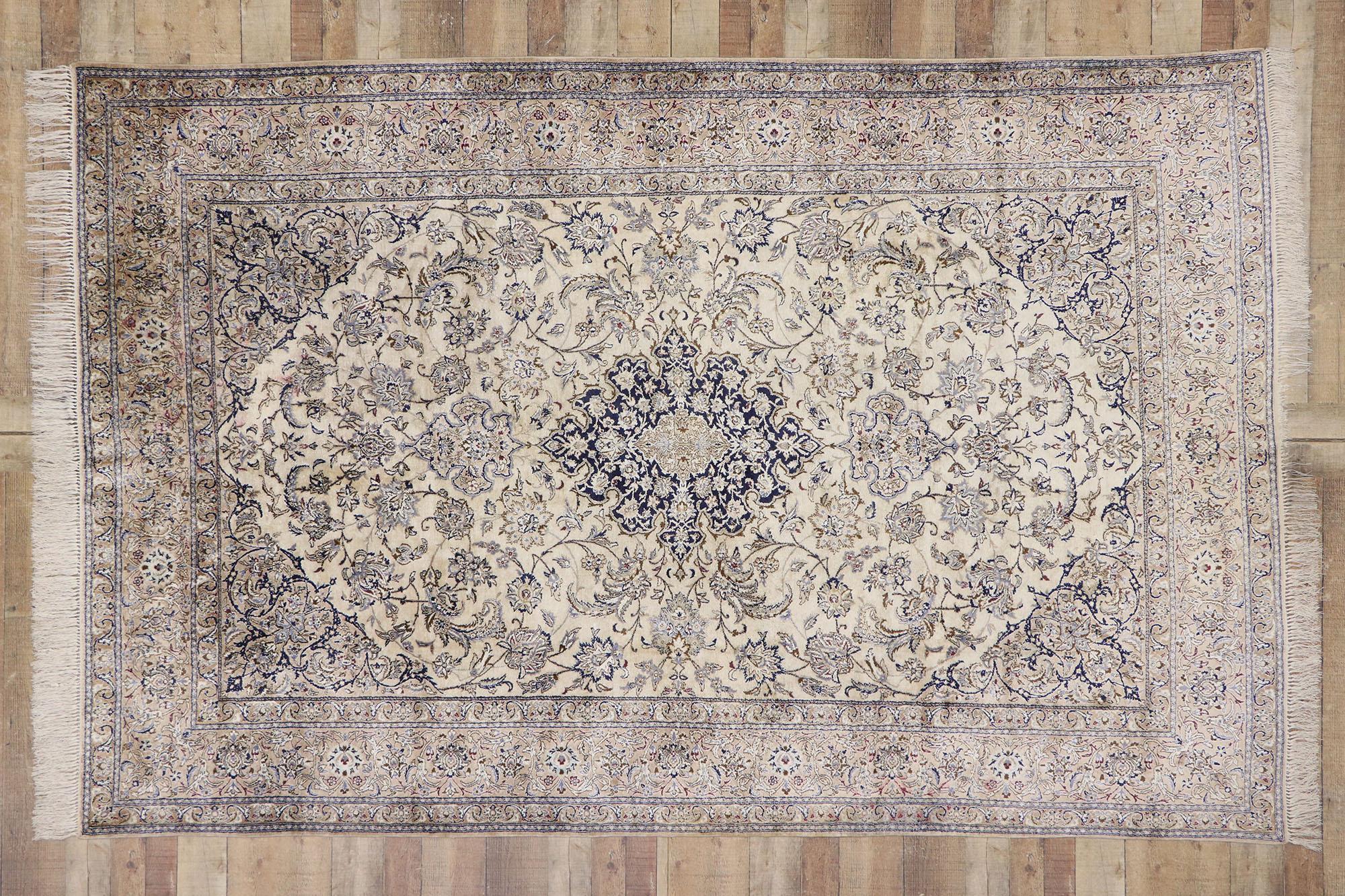 Soie Tapis persan Nain vintage de style cottage français en vente