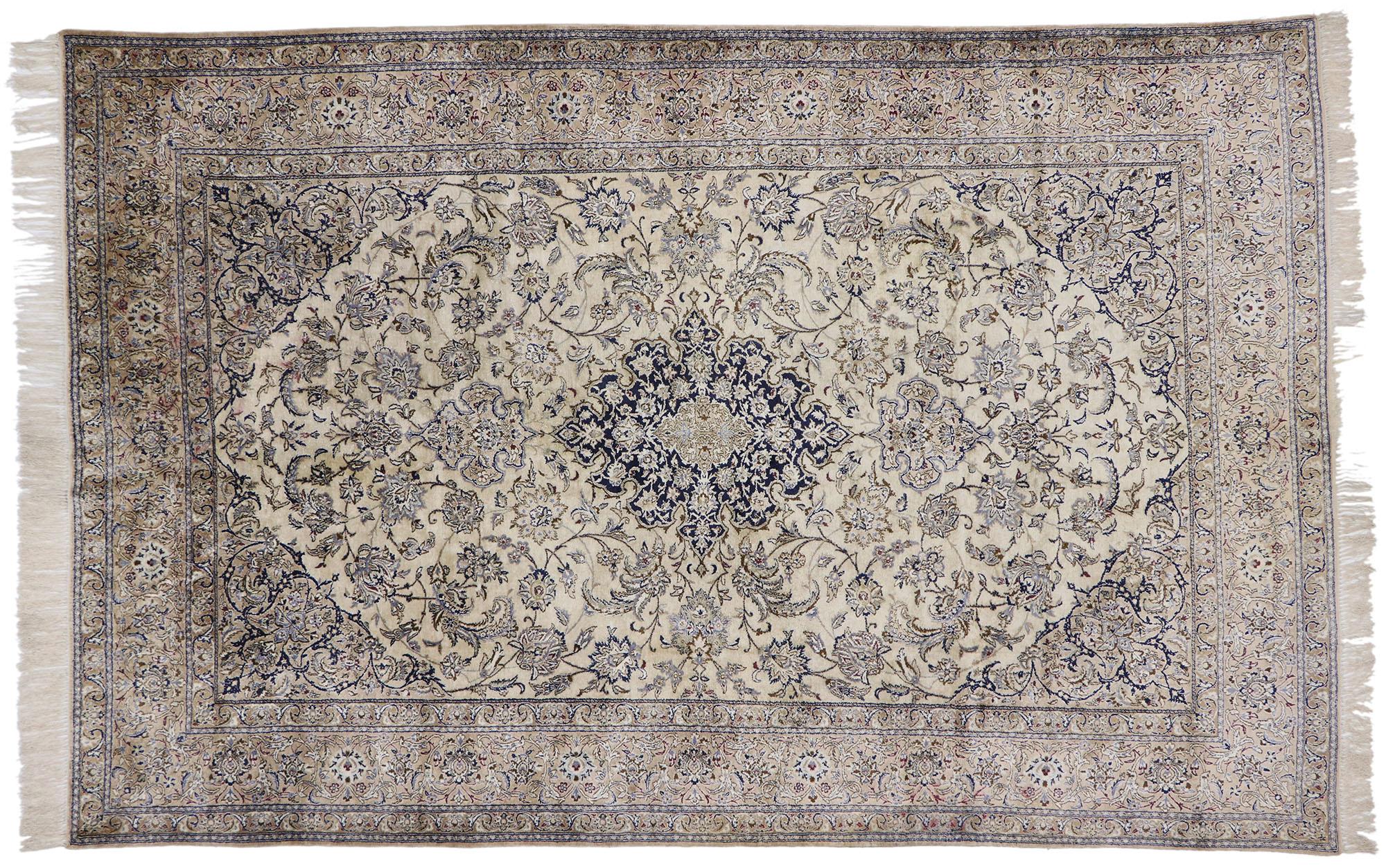 Tapis persan Nain vintage de style cottage français en vente 1