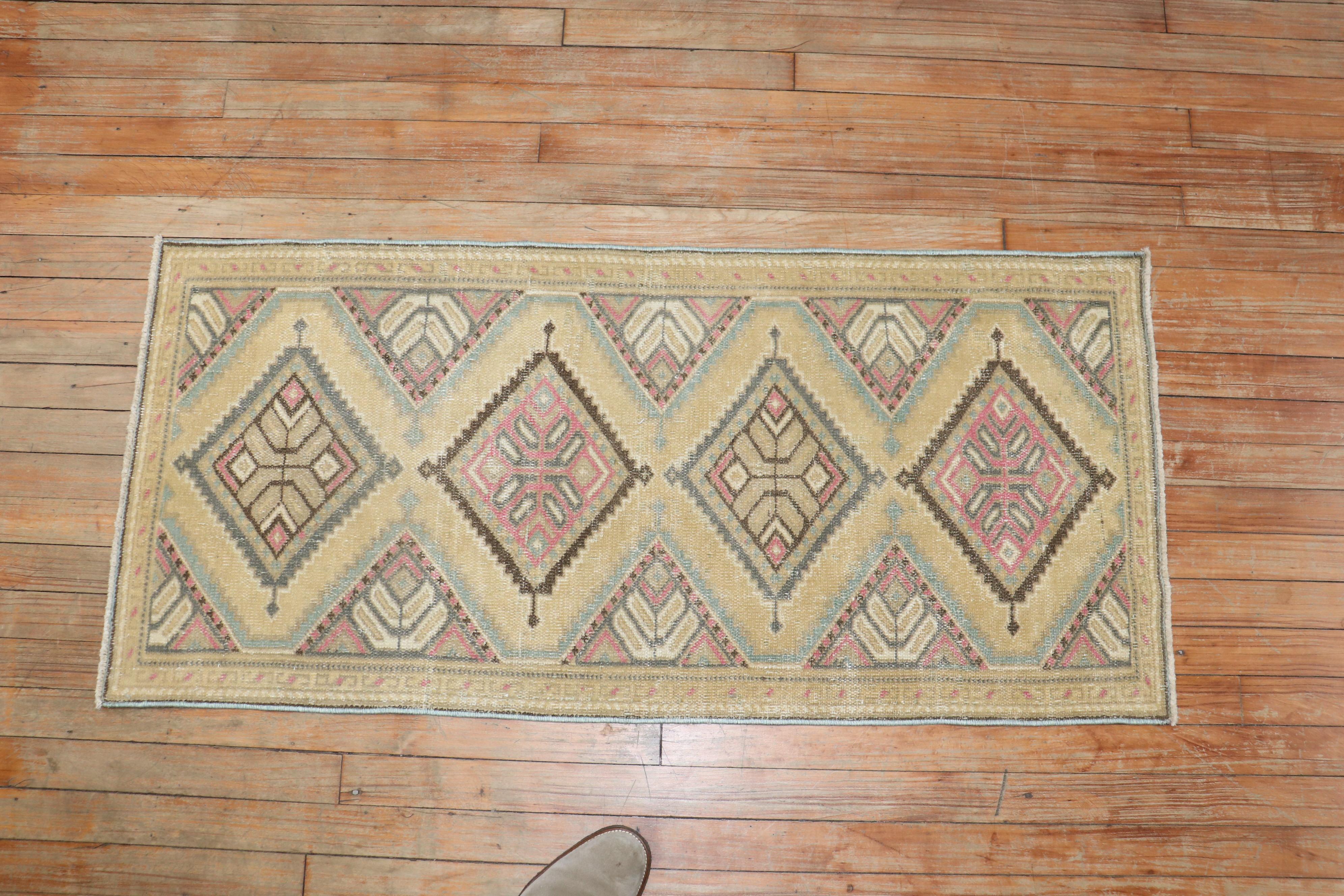 Kleiner persischer Vintage-Teppich (Wolle) im Angebot