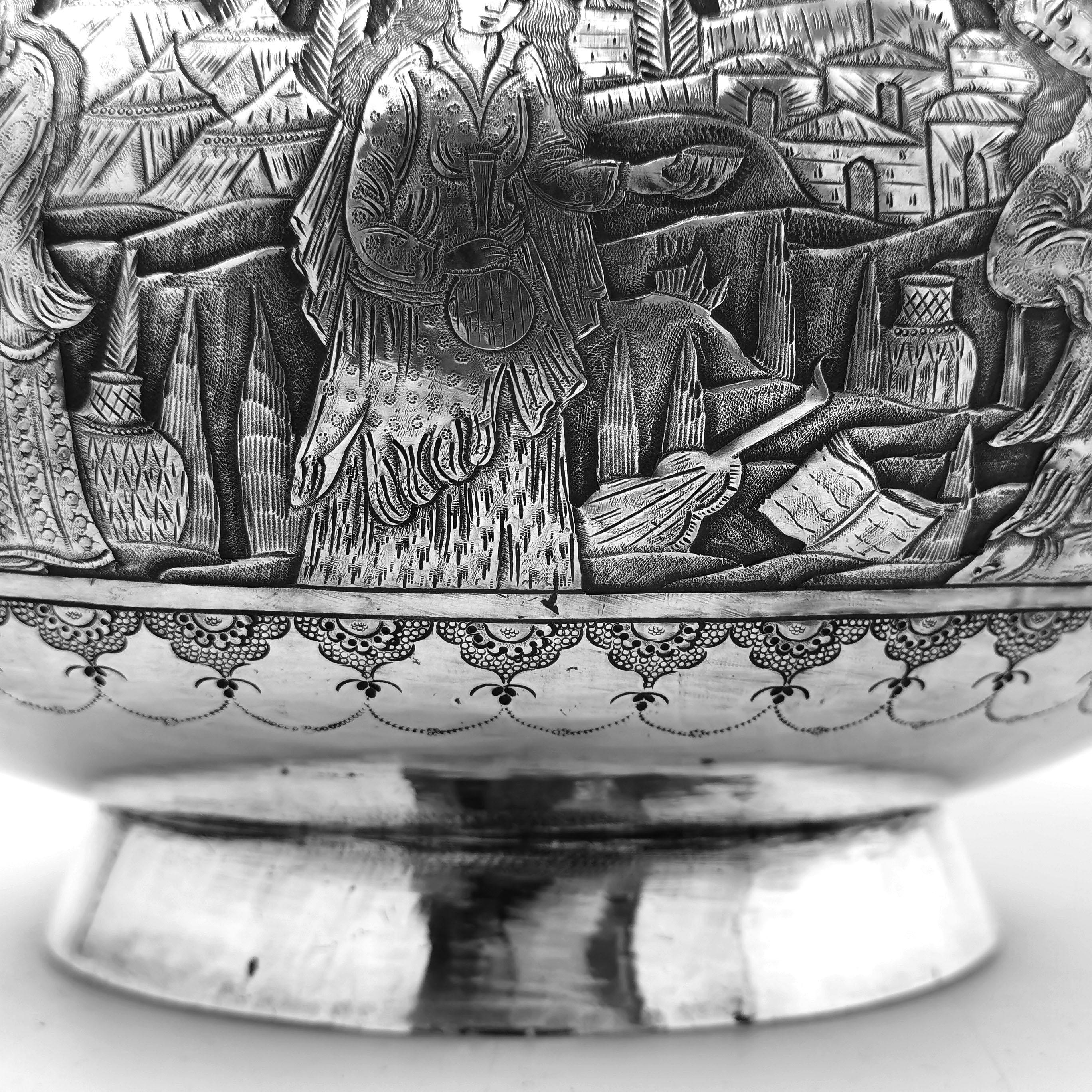 Vintage Persian Solid Silver Lidded Box / Bowl Iran, c. 1940 For Sale 4