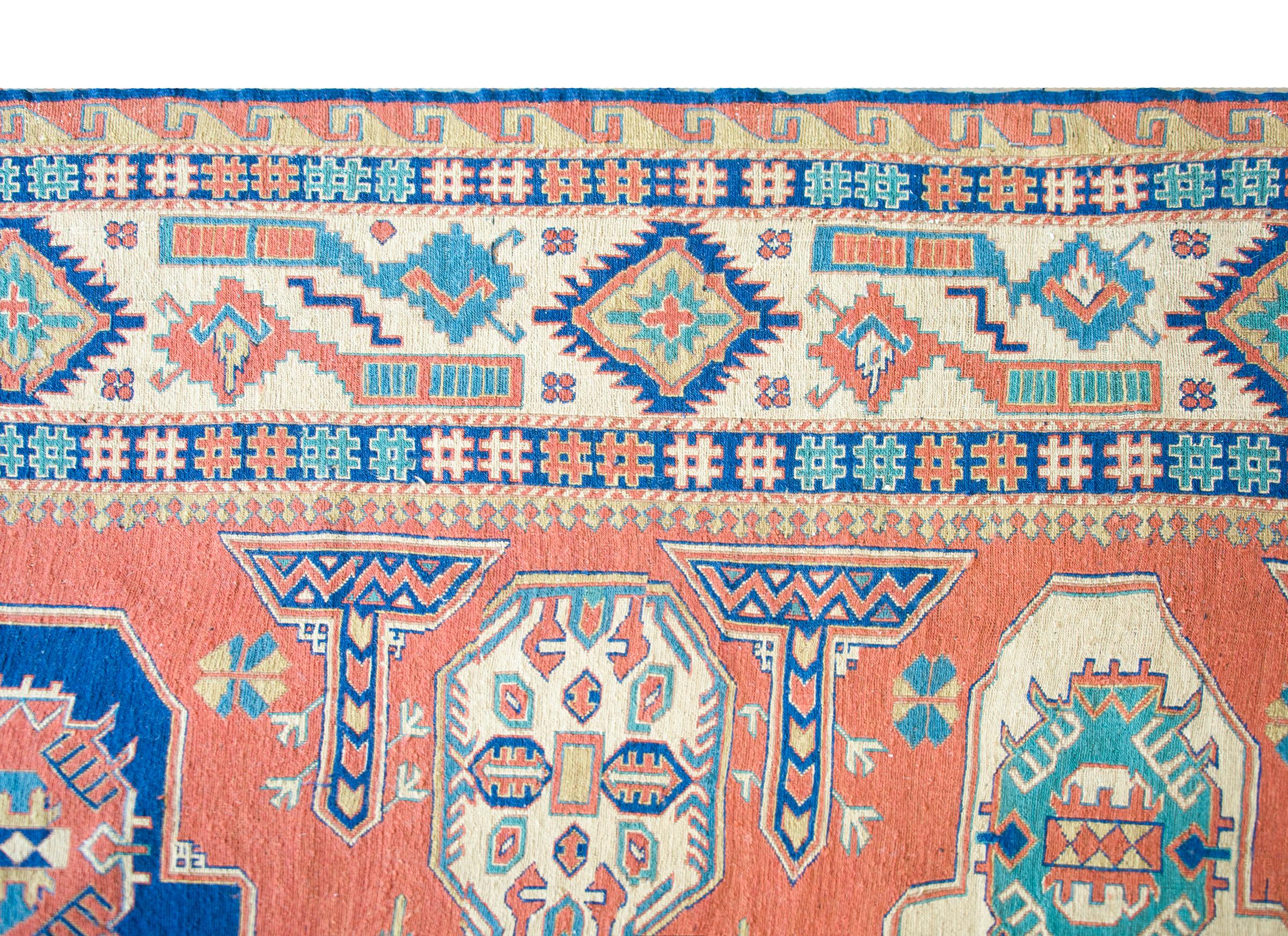 Alter persischer Soumak-Teppich im Angebot 3