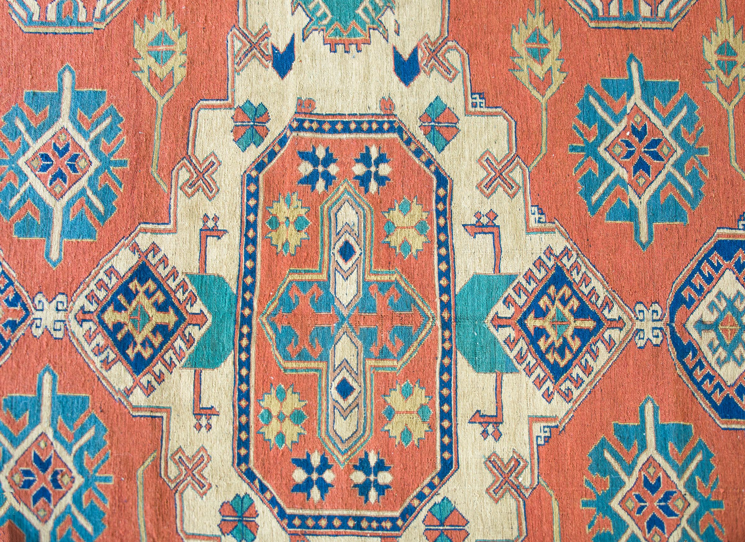 Alter persischer Soumak-Teppich im Angebot 4