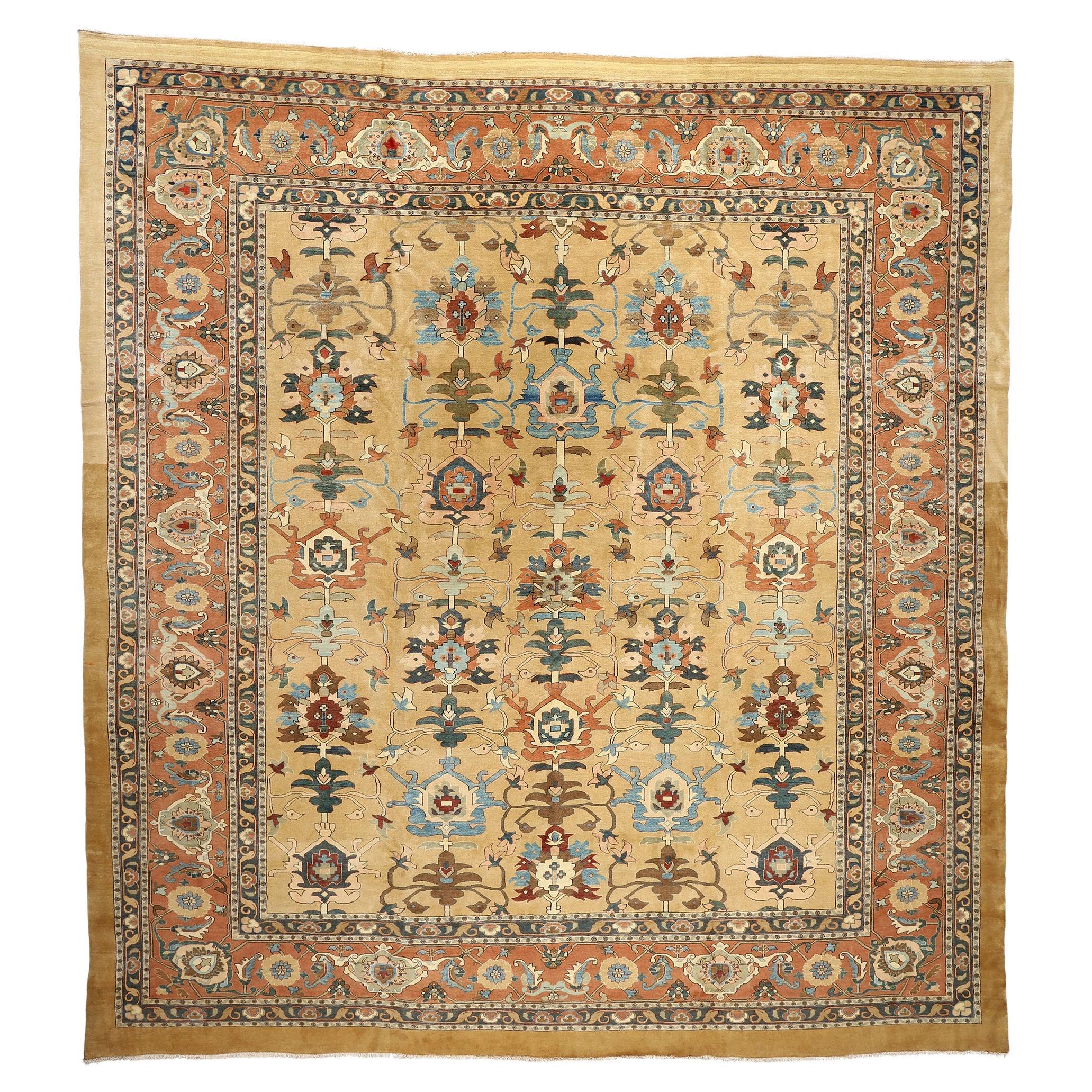 Contemporary Persian Sultanabad Rug with Traditional Style